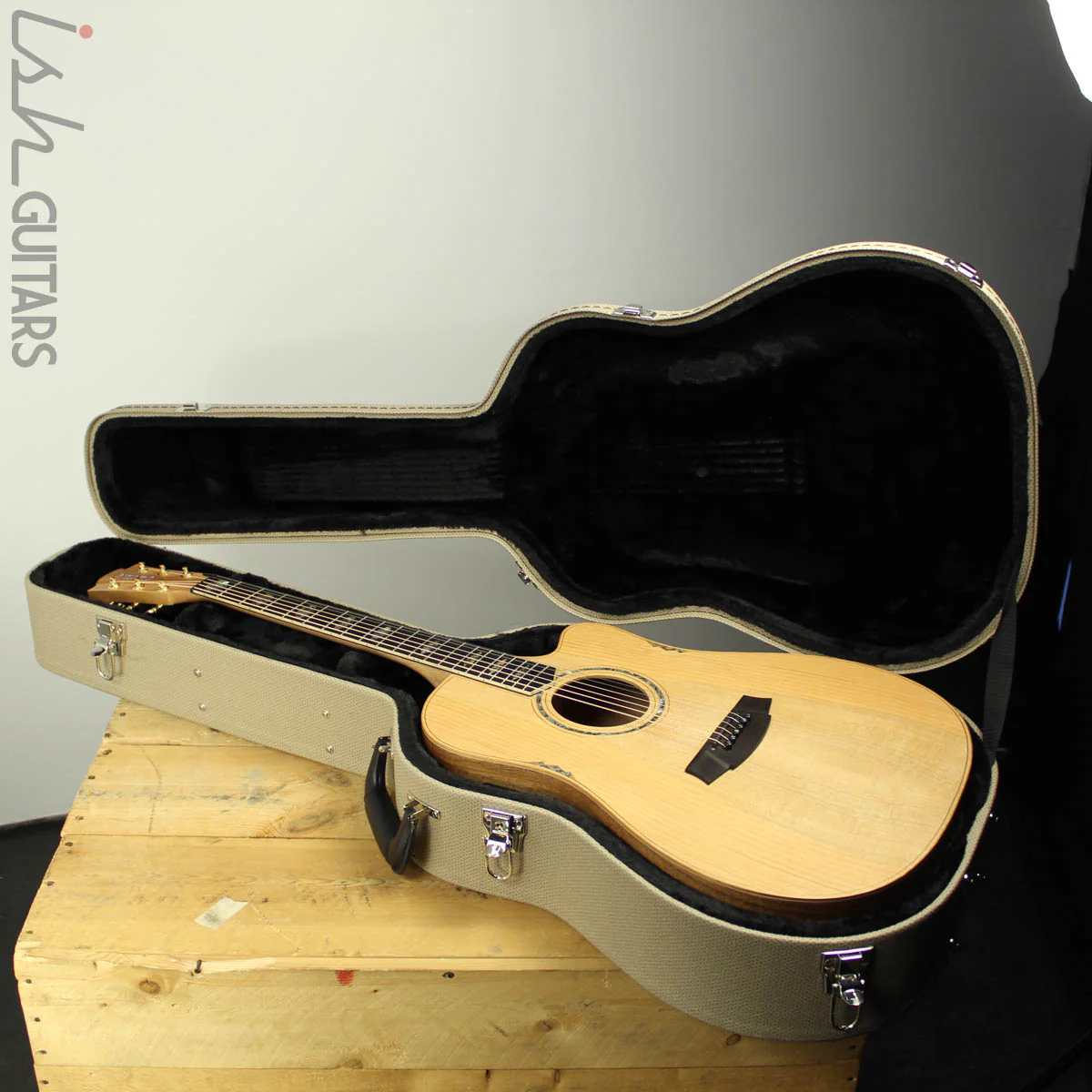 Cole Clark FL3EC-COLB Cedar of Lebanon Top with Blackwood Back and Sides - Image 15