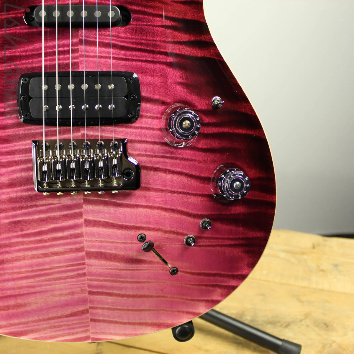 2019 PRS Modern Eagle V Private Stock Limited Raspberry Dragon's Breath - Image 3