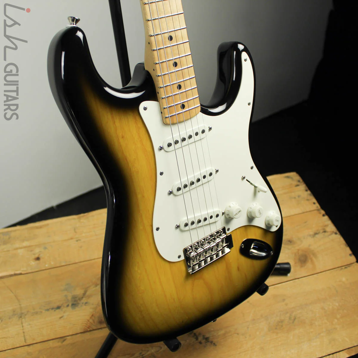 2014 D’Pergo Vintage Limited Strat Tobacco Sunburst - Image 7