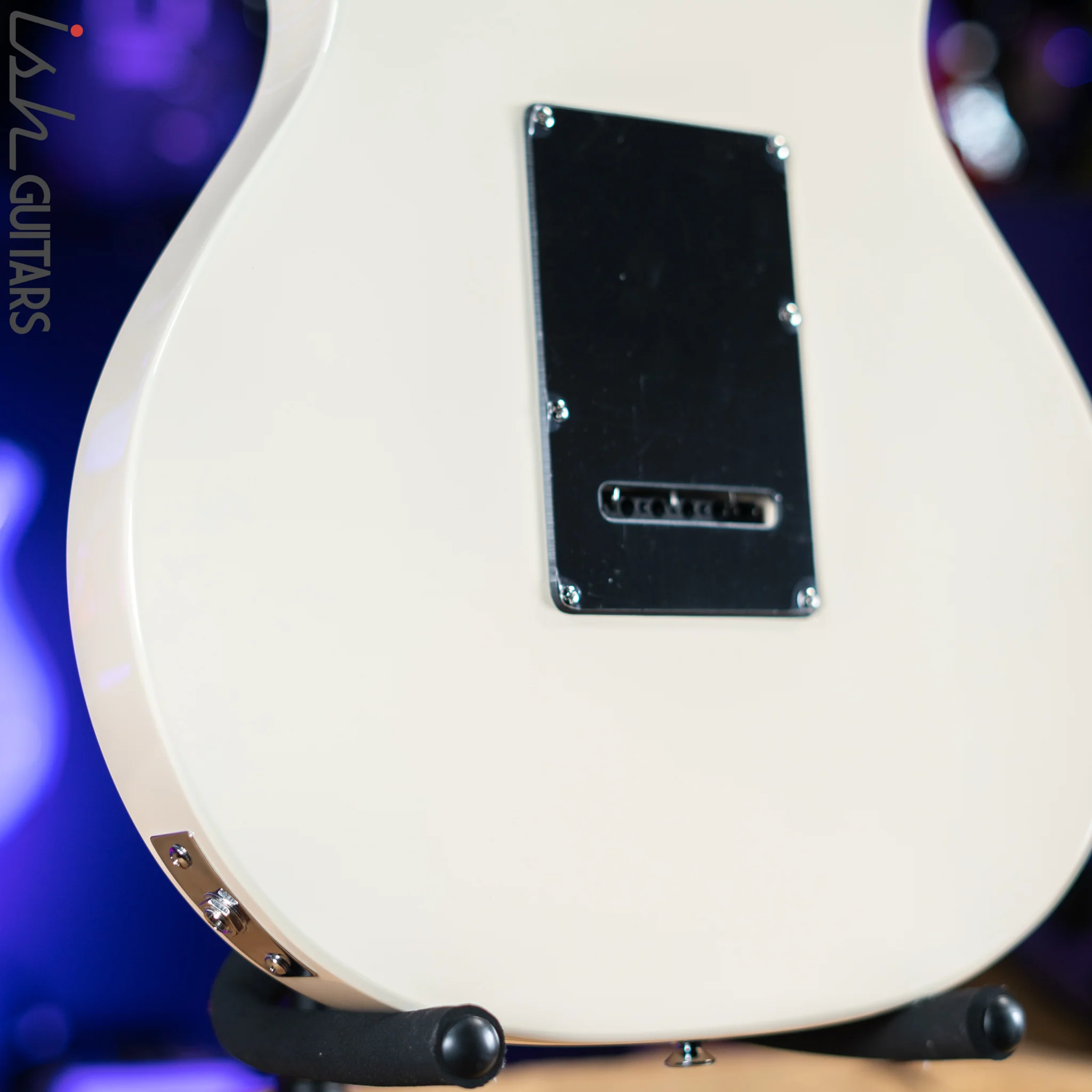 Danelectro '59XT Electric Guitar Vintage Cream Demo - Image 9