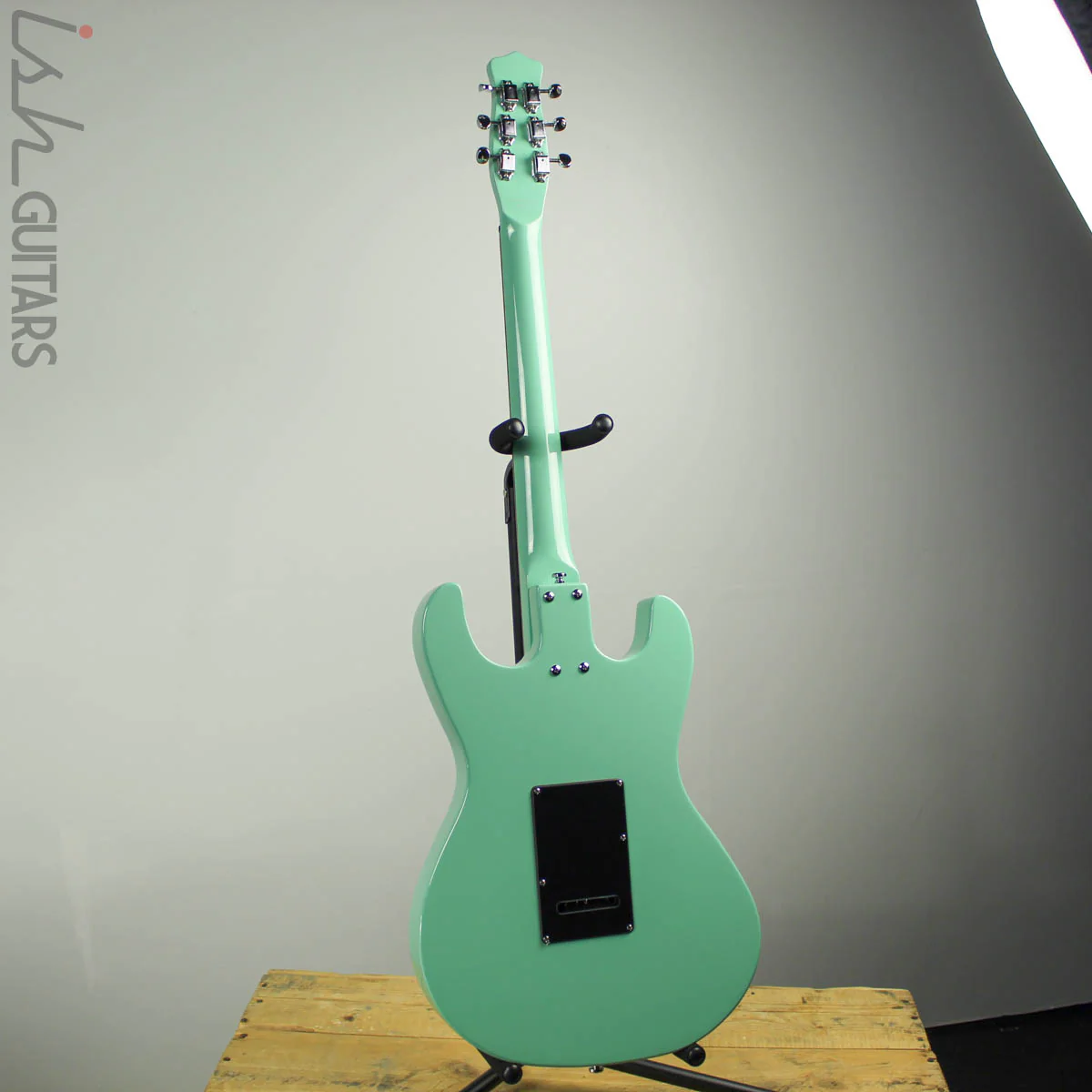 Danelectro ‘64XT Vintage Aqua - Image 8