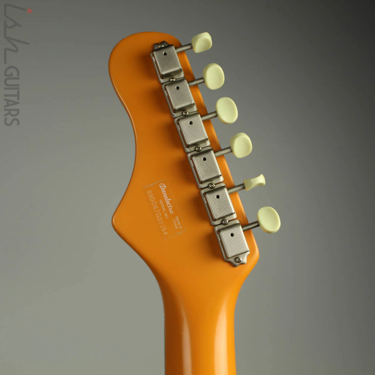 Danelectro Dead On ‘67 Tangerine Surf Orange - Image 9