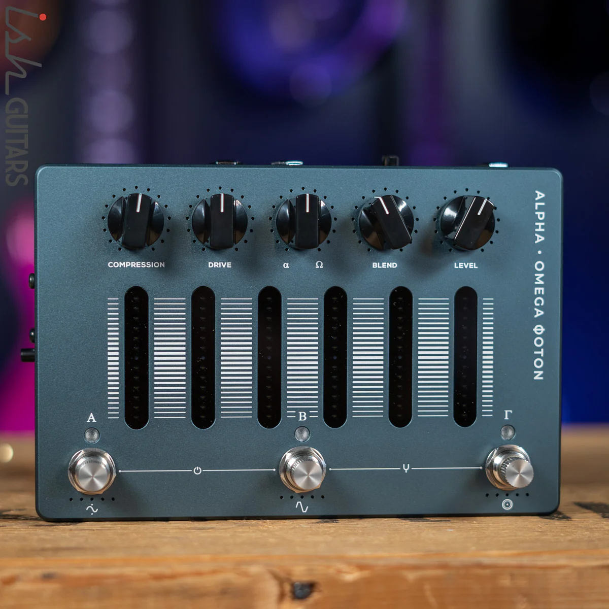 Darkglass Electronics Alpha-Omega Photon Bass Distortion/Preamp Pedal - Demo - Image 2