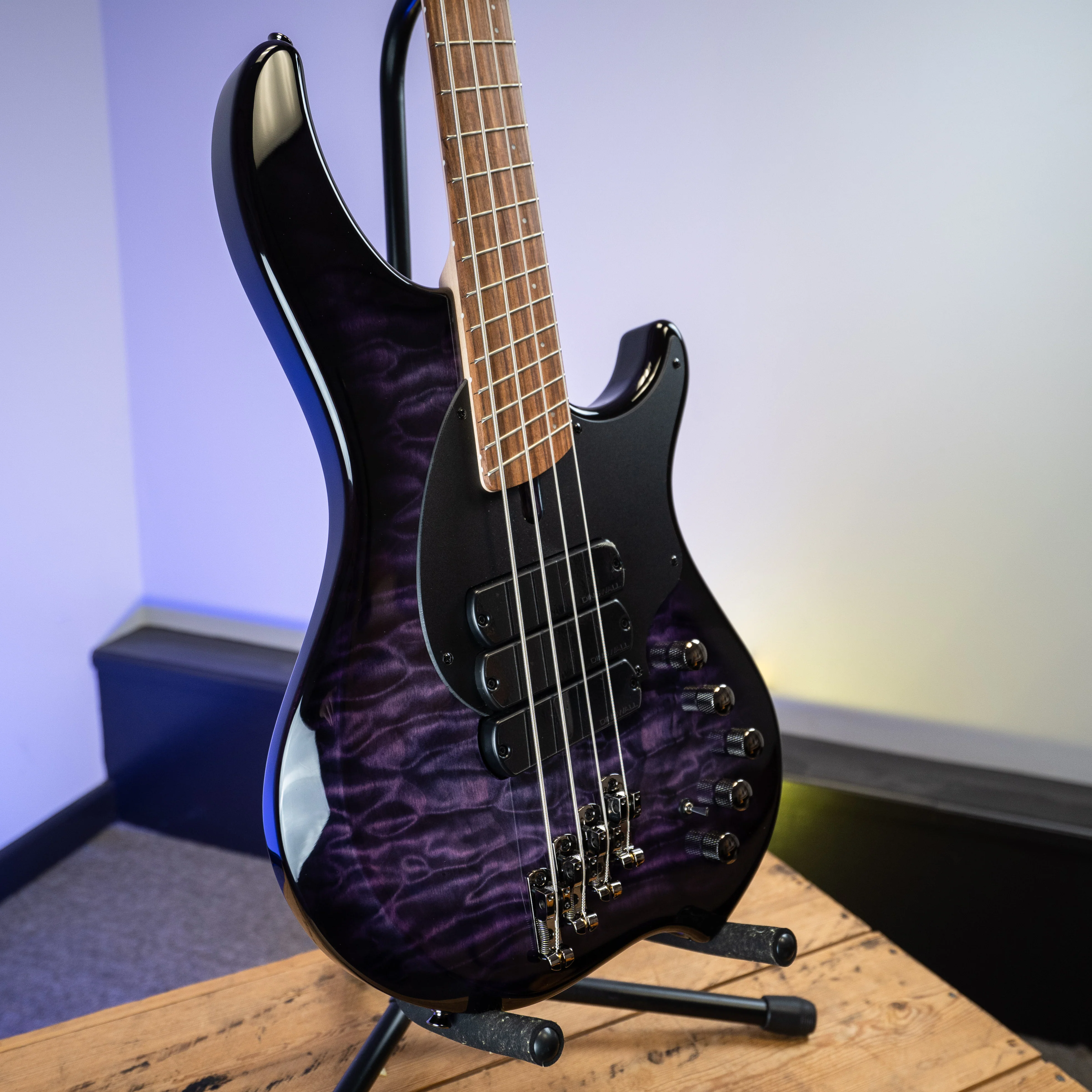 Dingwall 10th Anniversary Combustion 4-String 3 PUP Amethystburst Pau Ferro Fretboard - Image 5