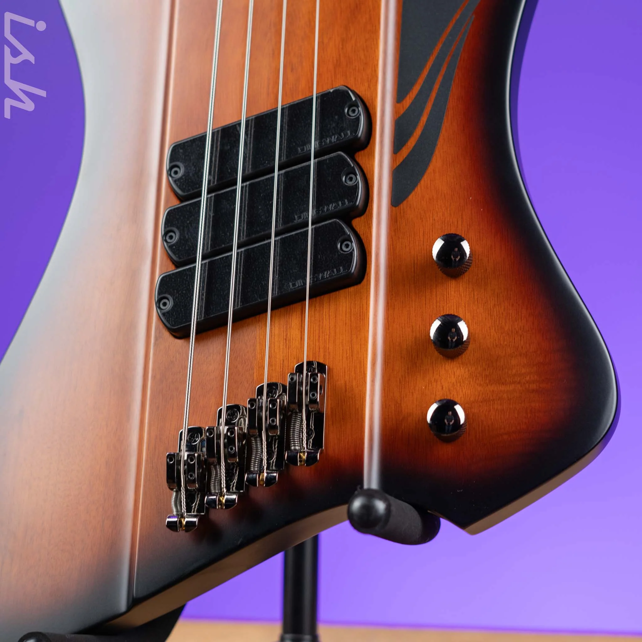 Dingwall D-Roc 4-String Bass Guitar Vintageburst - Image 4