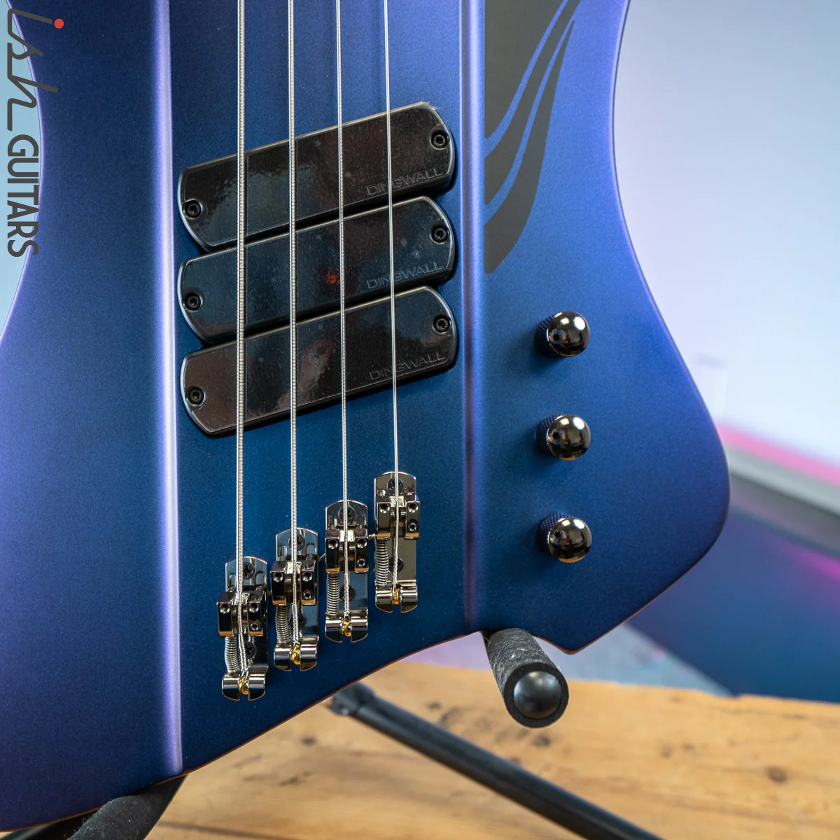 Dingwall D-ROC 4-String Standard Matte Blue to Purple Colorshift - Image 4
