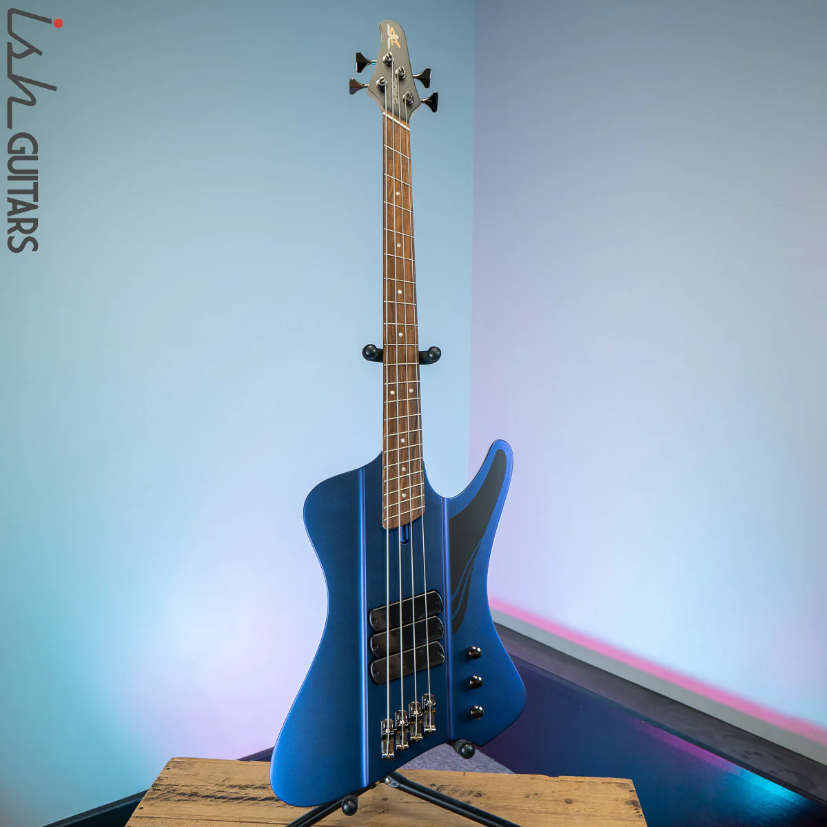 Dingwall D-ROC 4-String Standard Matte Blue to Purple Colorshift - Image 2