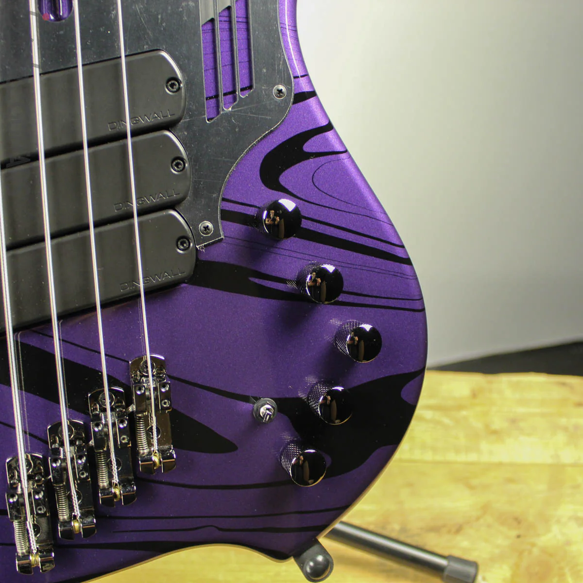 Dingwall NG-3 4-String Purple Metallic Swirl B-STOCK - Image 3