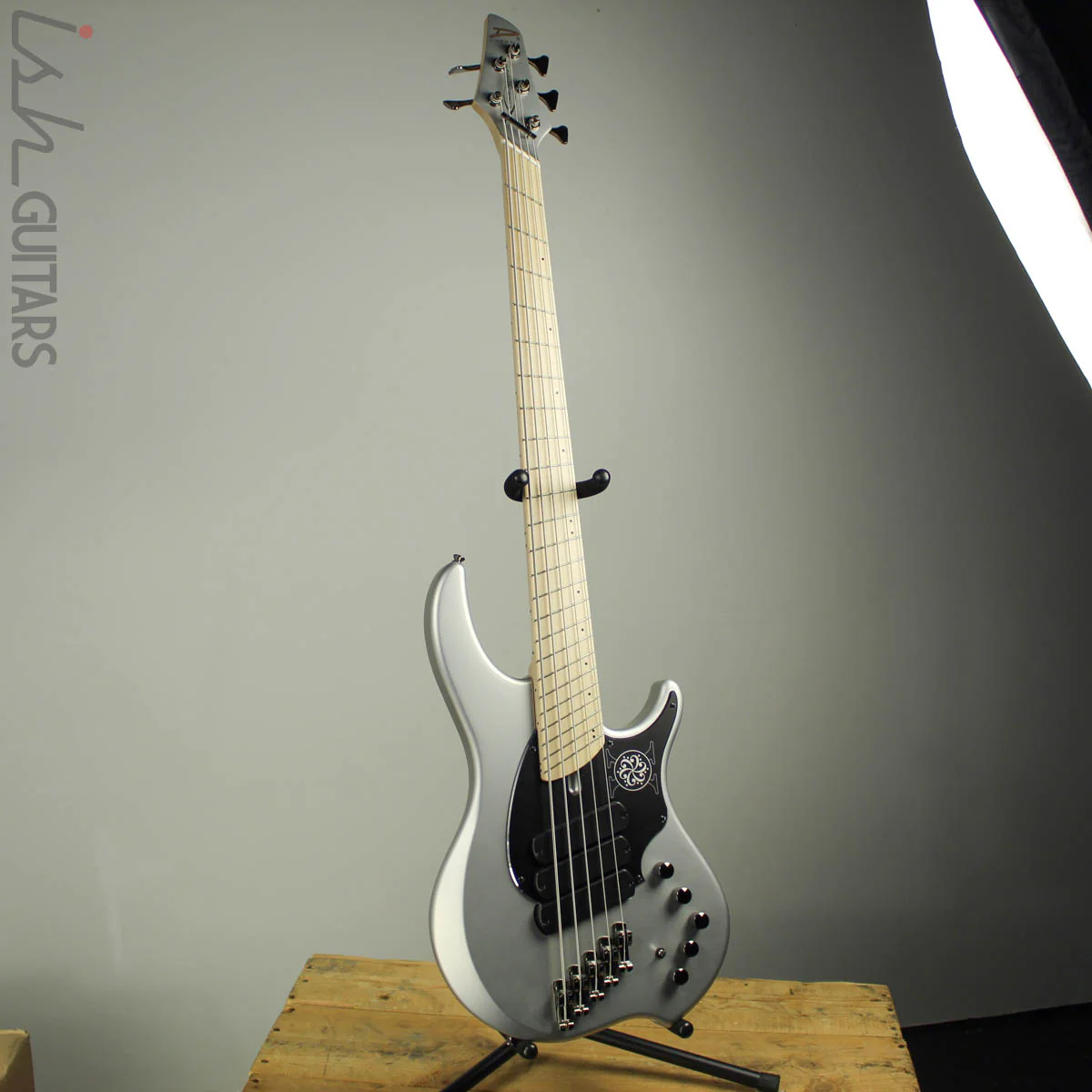 Dingwall NG3 Darkglass 10th Anniversary Limited Edition B-STOCK - Image 2