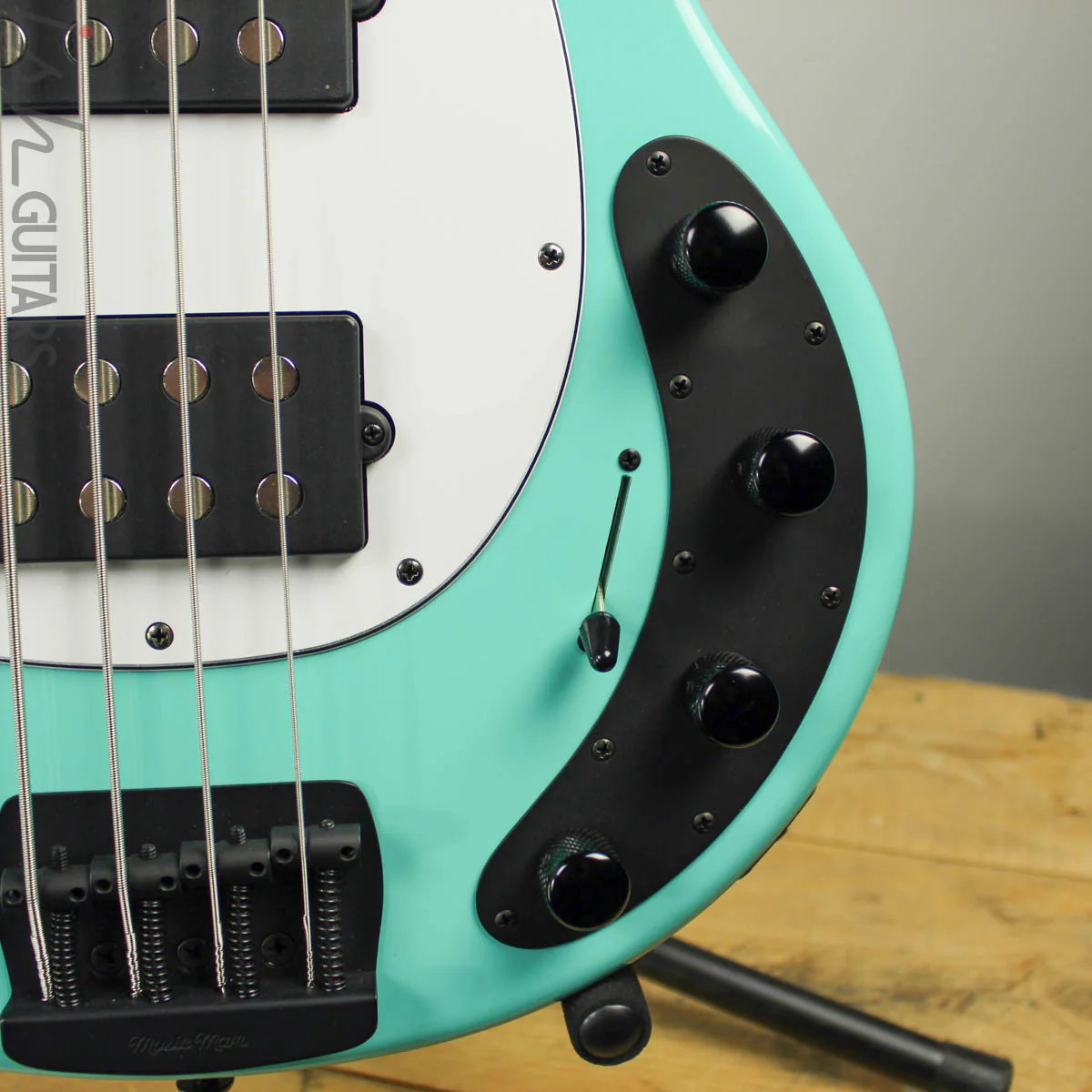 Ernie Ball Music Man StingRay Special 4 HH Cruz Teal Ebony Fretboard - Image 4