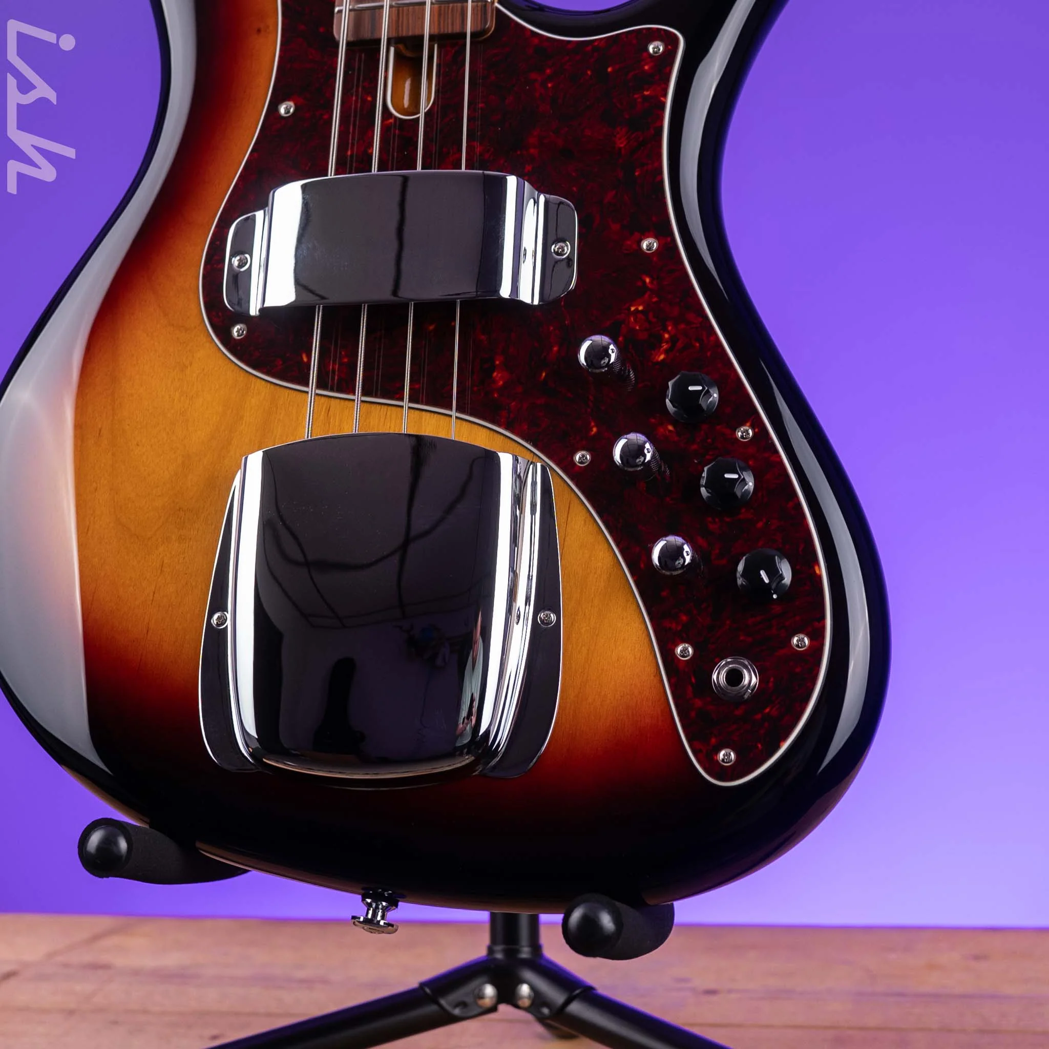 F Bass VF4-J 4-String Bass Sunburst - Image 4
