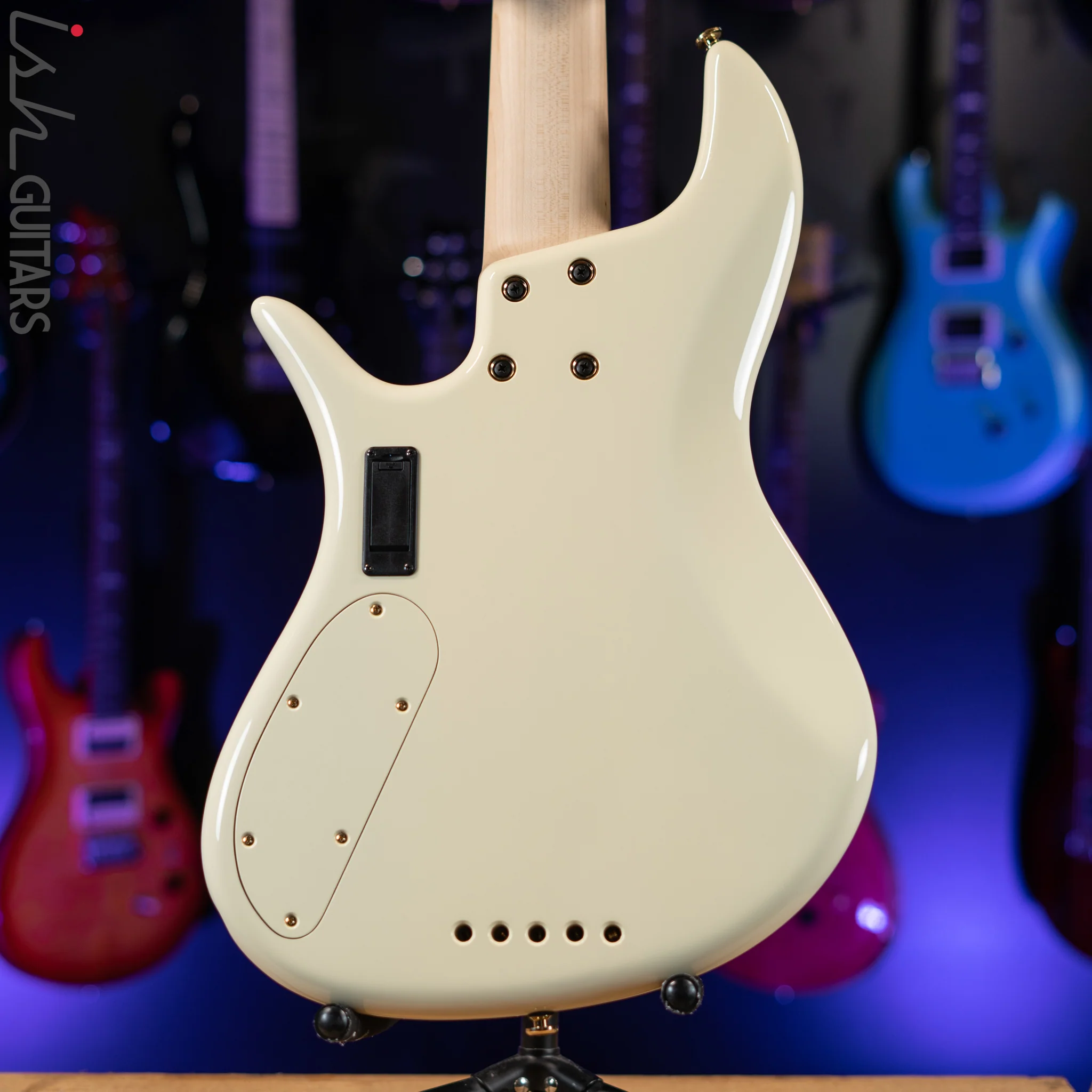 F Bass VF5-PJ Olympic White - Image 10