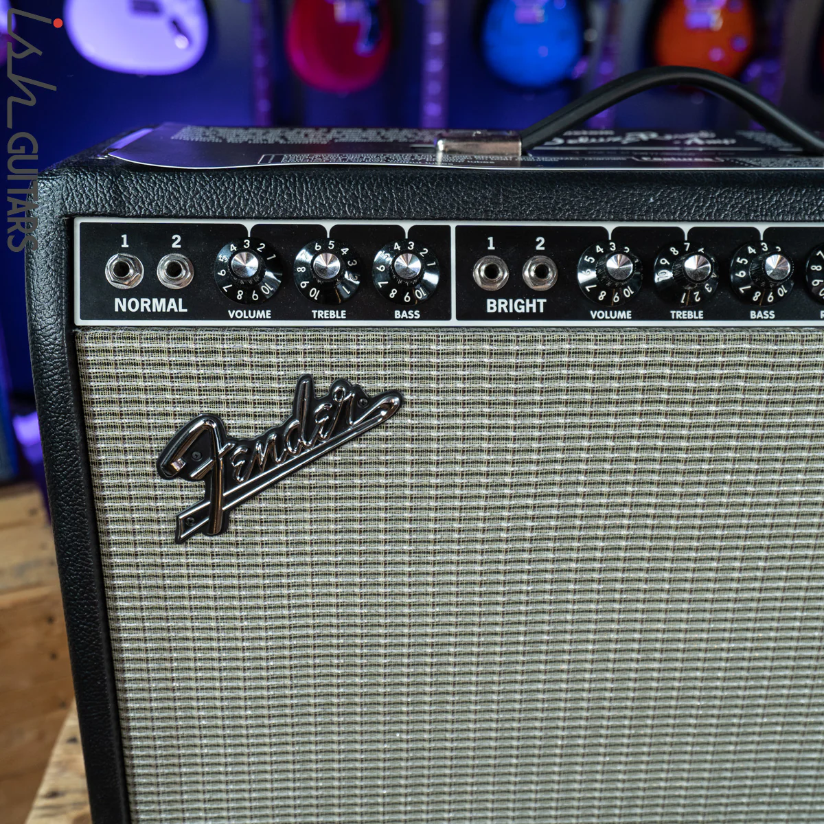 Fender Deluxe Reverb ‘64 Custom Hand- Wired Guitar Combo Amp - Image 2