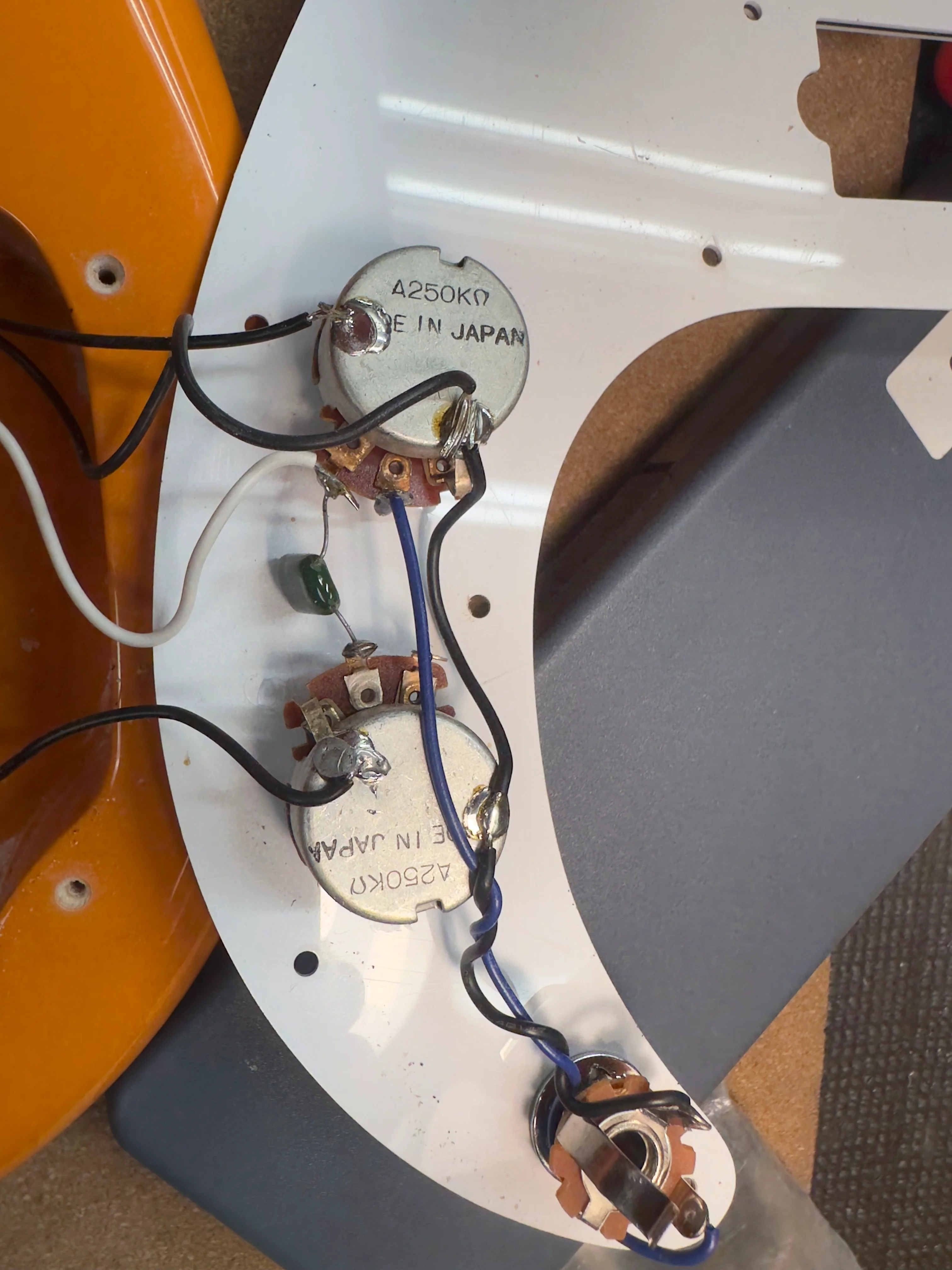 2004 Fender MIJ  Capri Orange Precision Bass - Image 21