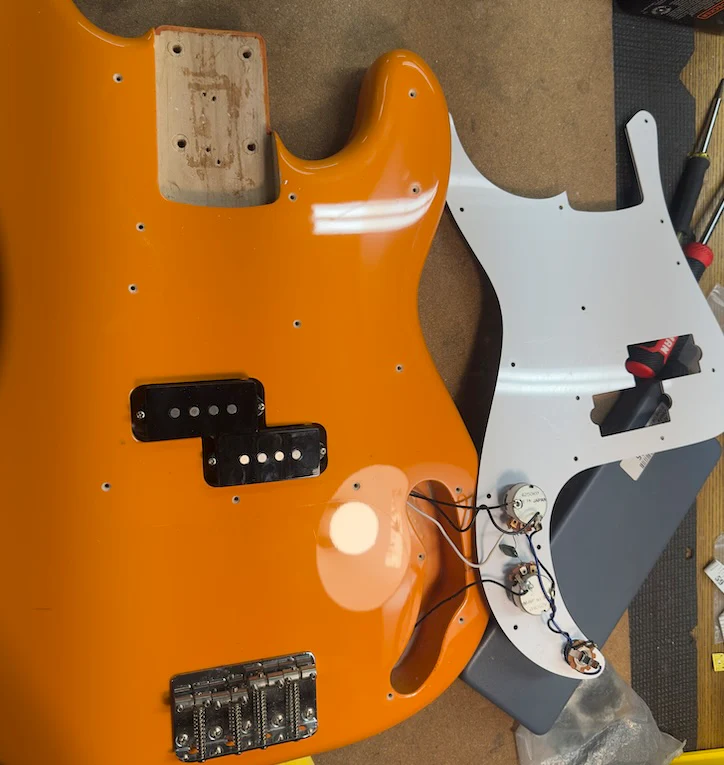 2004 Fender MIJ  Capri Orange Precision Bass - Image 23