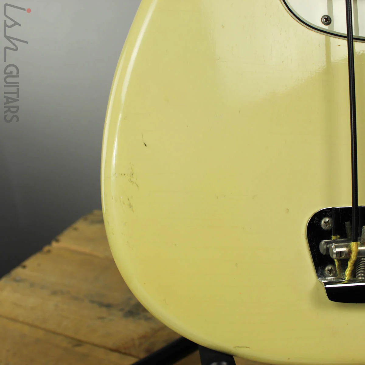 1976 Fender Musicmaster Bass Short Scale Olympic White w/OHSC - Image 18