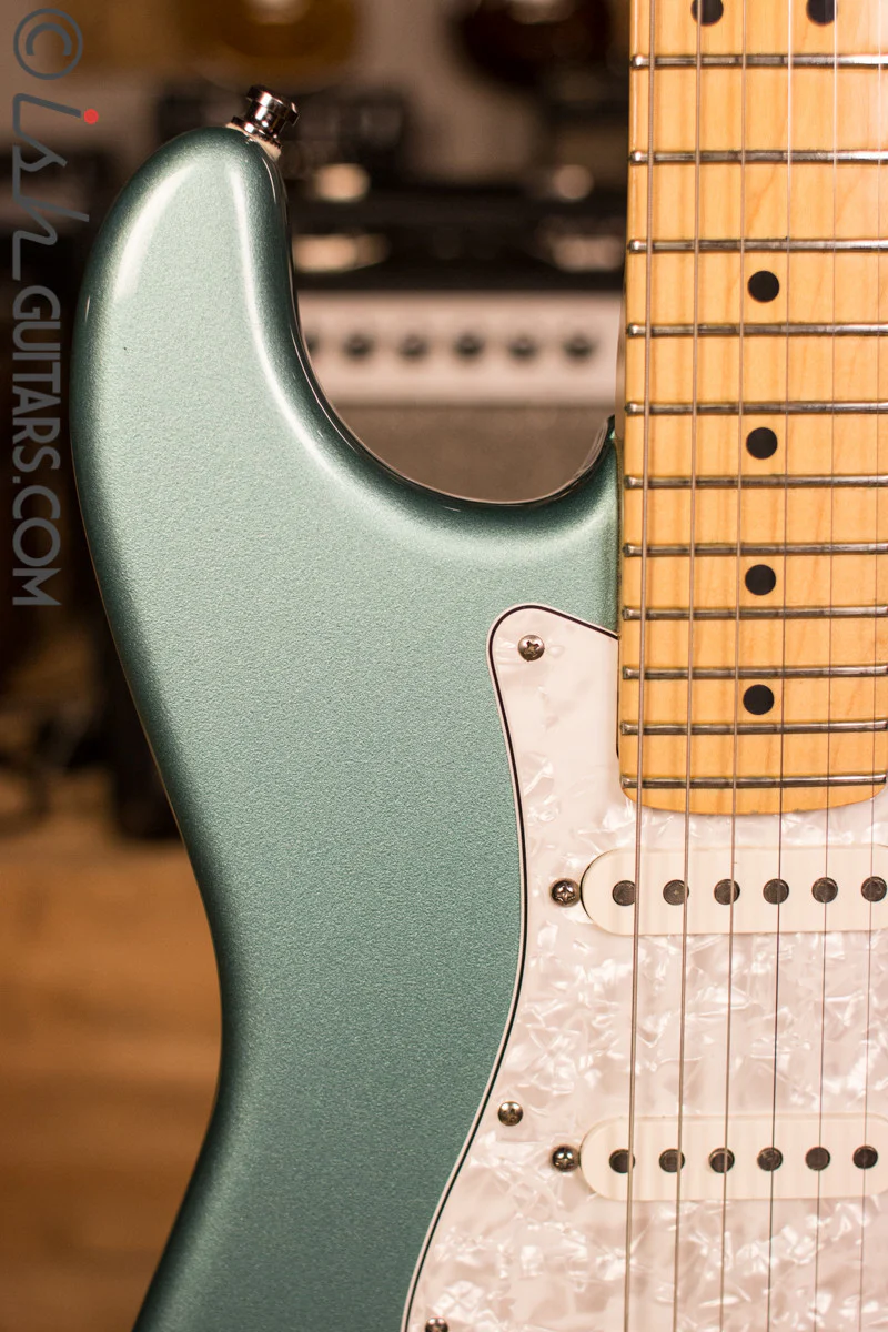 Fender USA Stratocaster Early 2000's Rare Color [Used] - Image 3