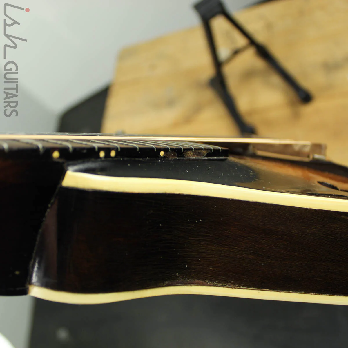 1930s Vintage Gibson A50 Mandolin - Image 12