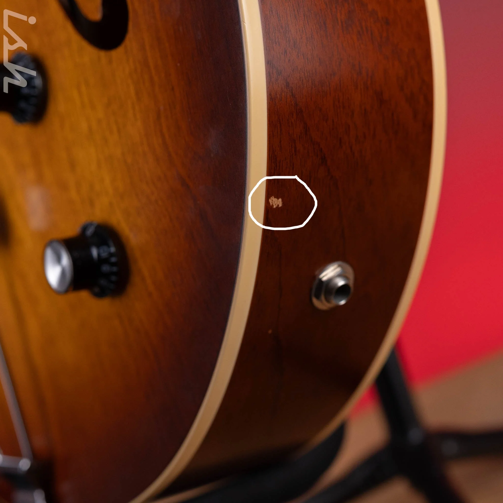 Godin 5th Avenue CW Kingpin II Cognac Burst - Image 8