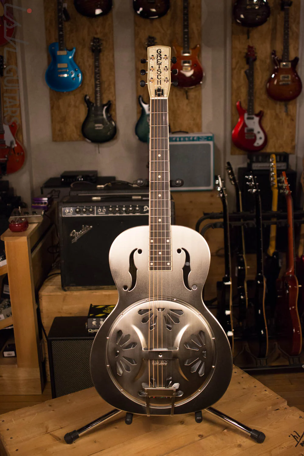 Gretsch Guitars G9221 Bobtail Steel Round-Neck Acoustic-Electric Guitar - Image 2
