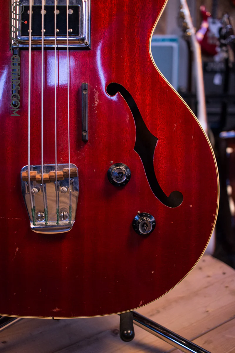 Guild Starfire Bass Guitar 1967 Cherry Vintage w/ Original Case Brazilian Rosewood Fretboard - Image 4