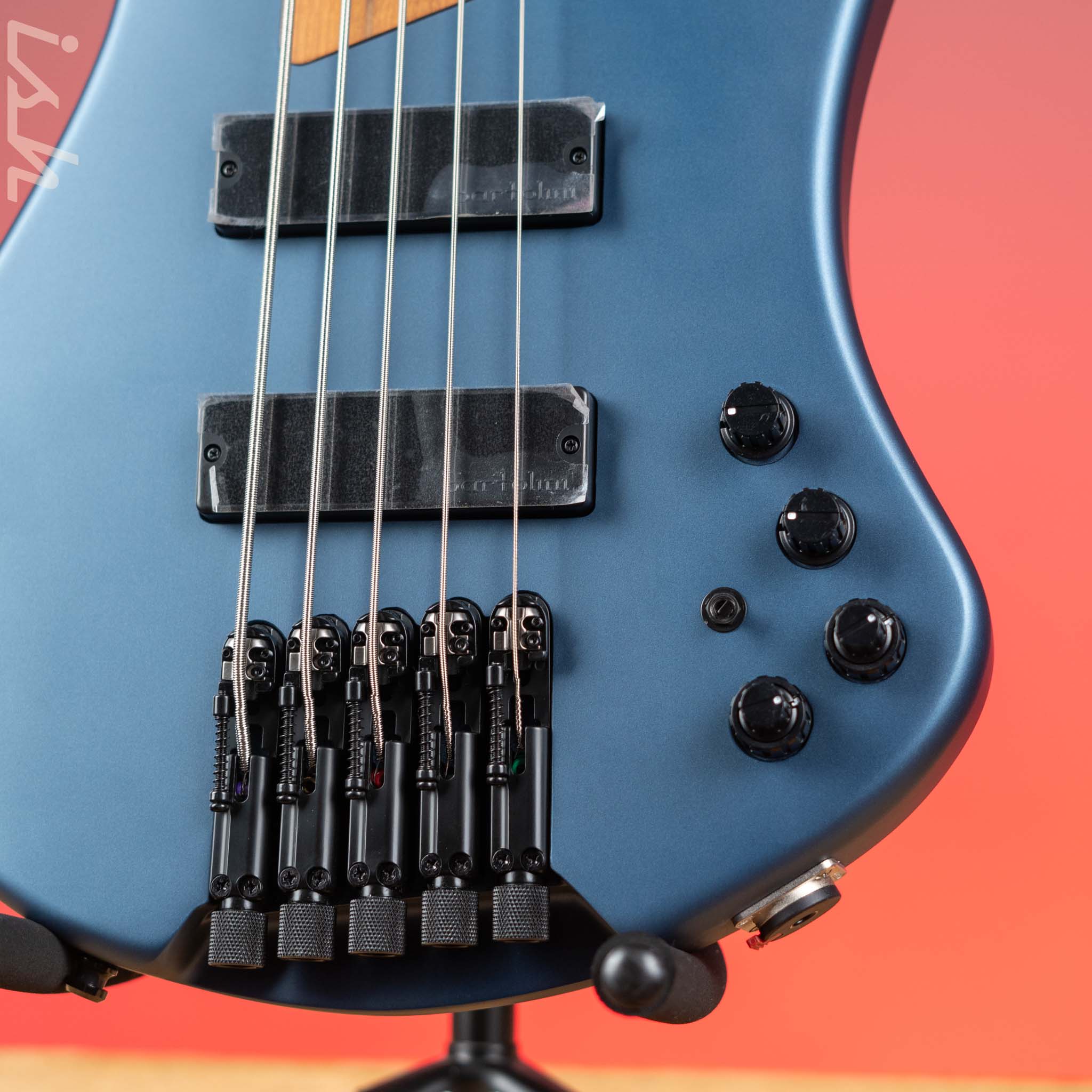 Ibanez EHB1005F Standard 5-String Fretless Multi-Scale Bass Arctic Ocean Matte Demo - Image 4