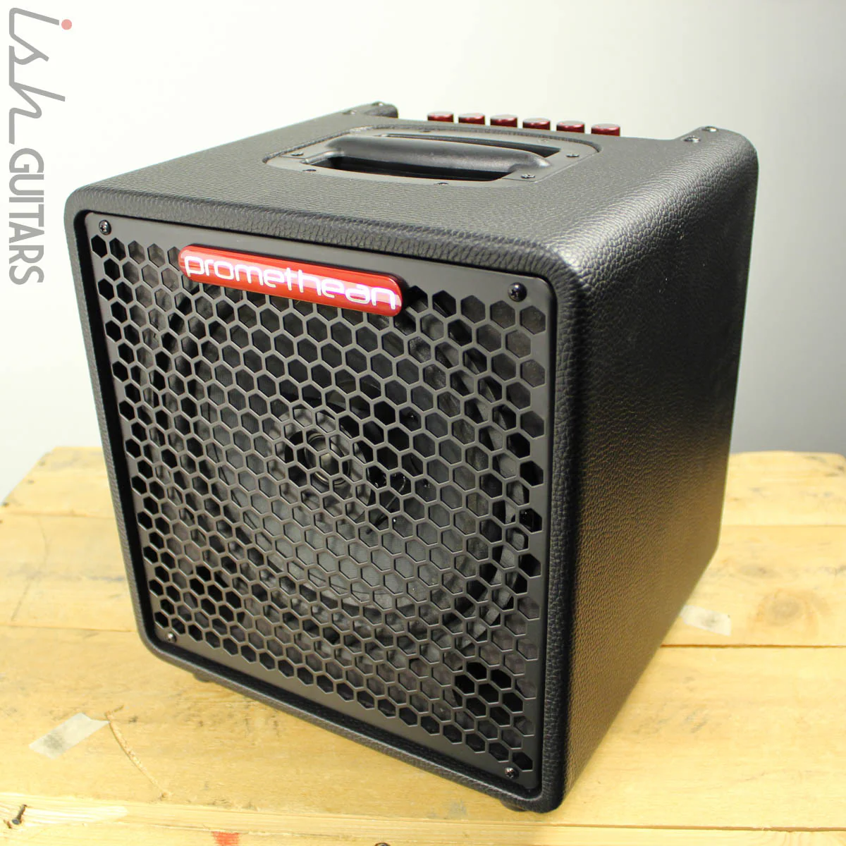 Ibanez Promethean P3110 300W 1x10 Bass Combo Amp Black - Image 6