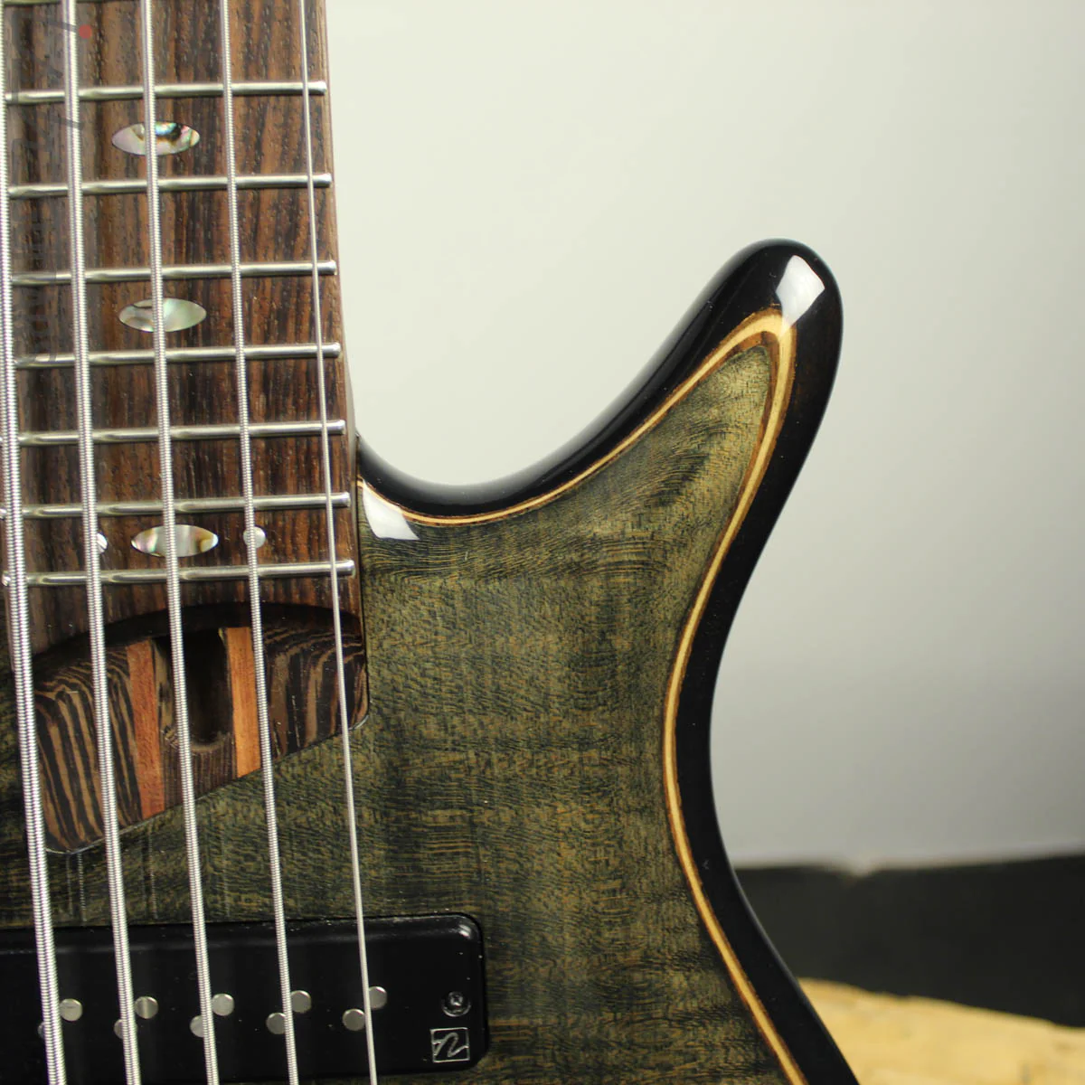 2017 Ibanez SR 1405 Premium 5-String Bass - Image 4