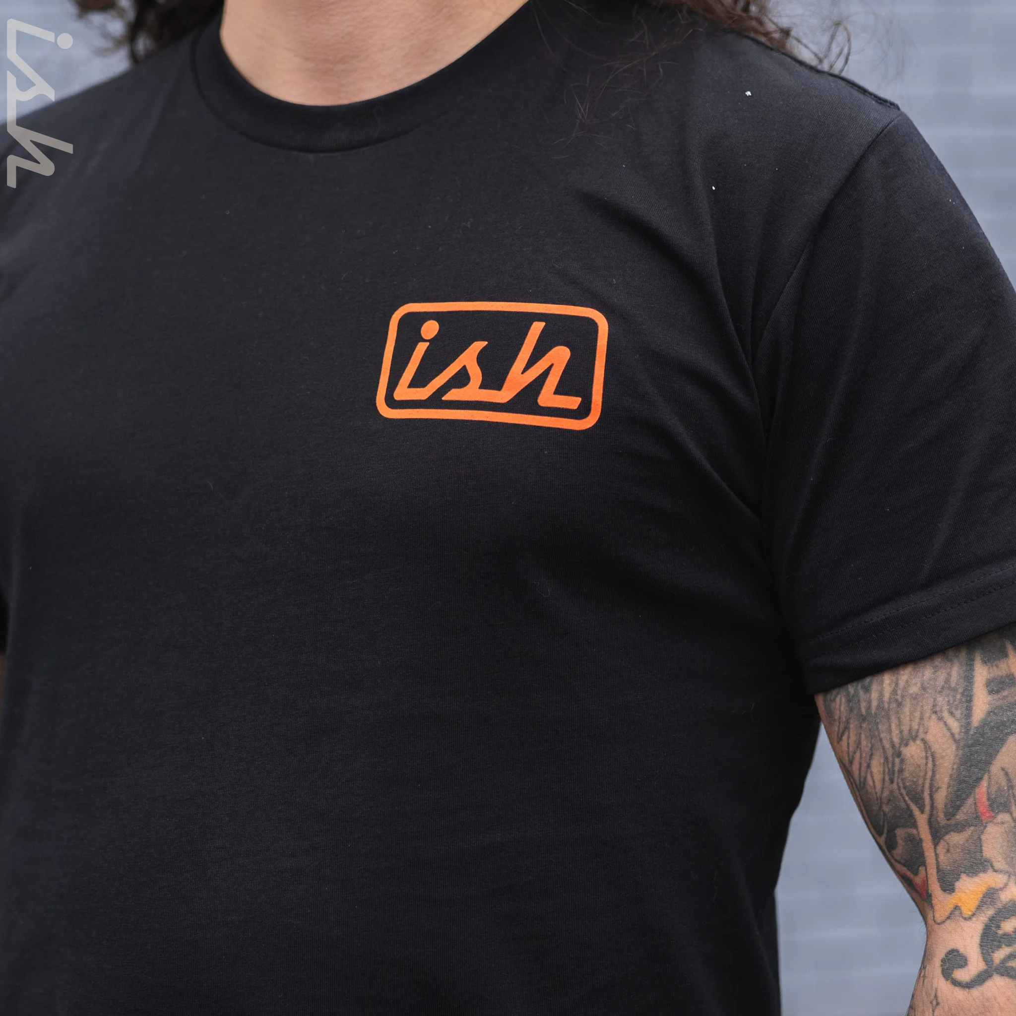 Ish Logo T-Shirt Black - Image 4