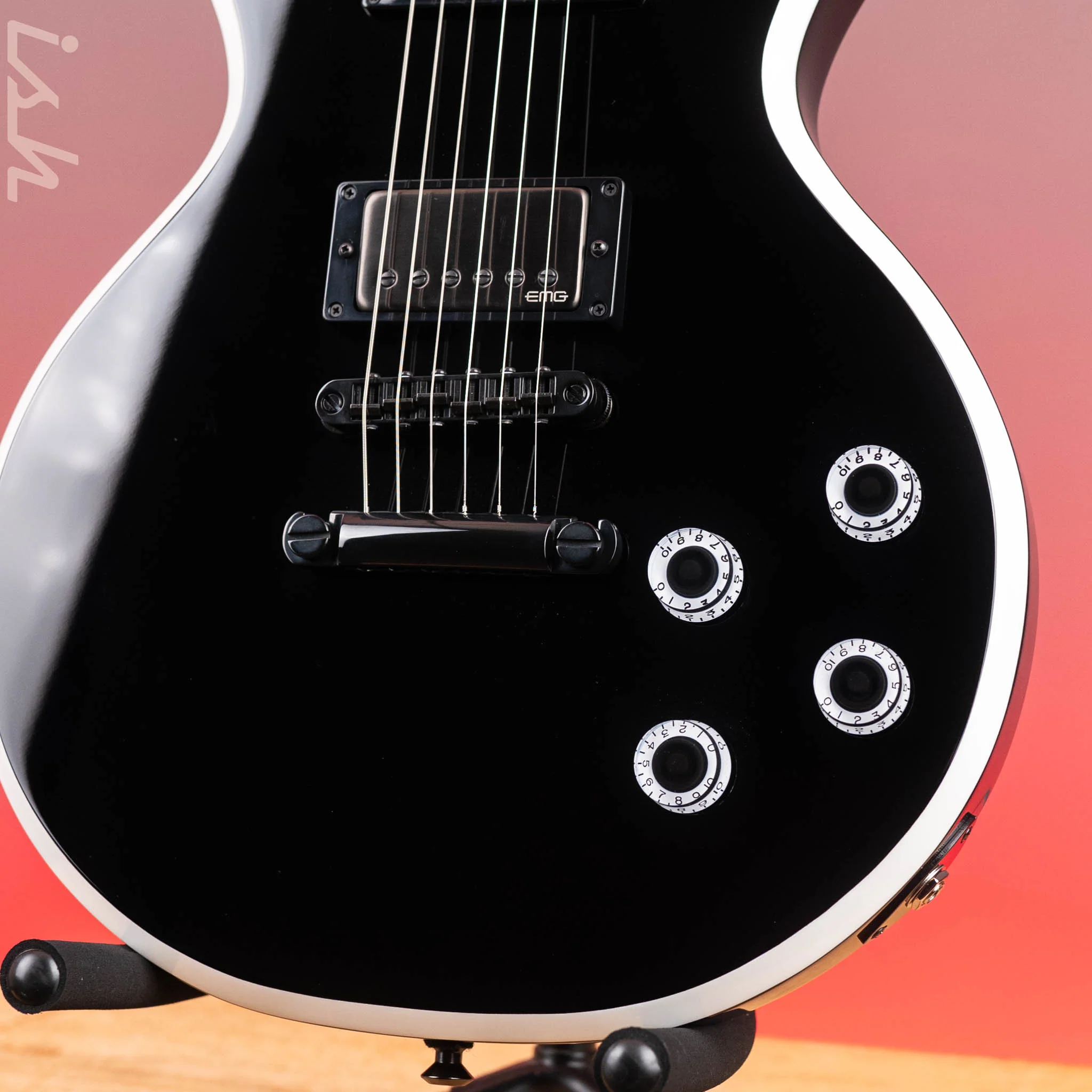 Jackson Custom Shop USA Marty Friedman Signature MF-1 Black Gloss White Bevel - Image 4