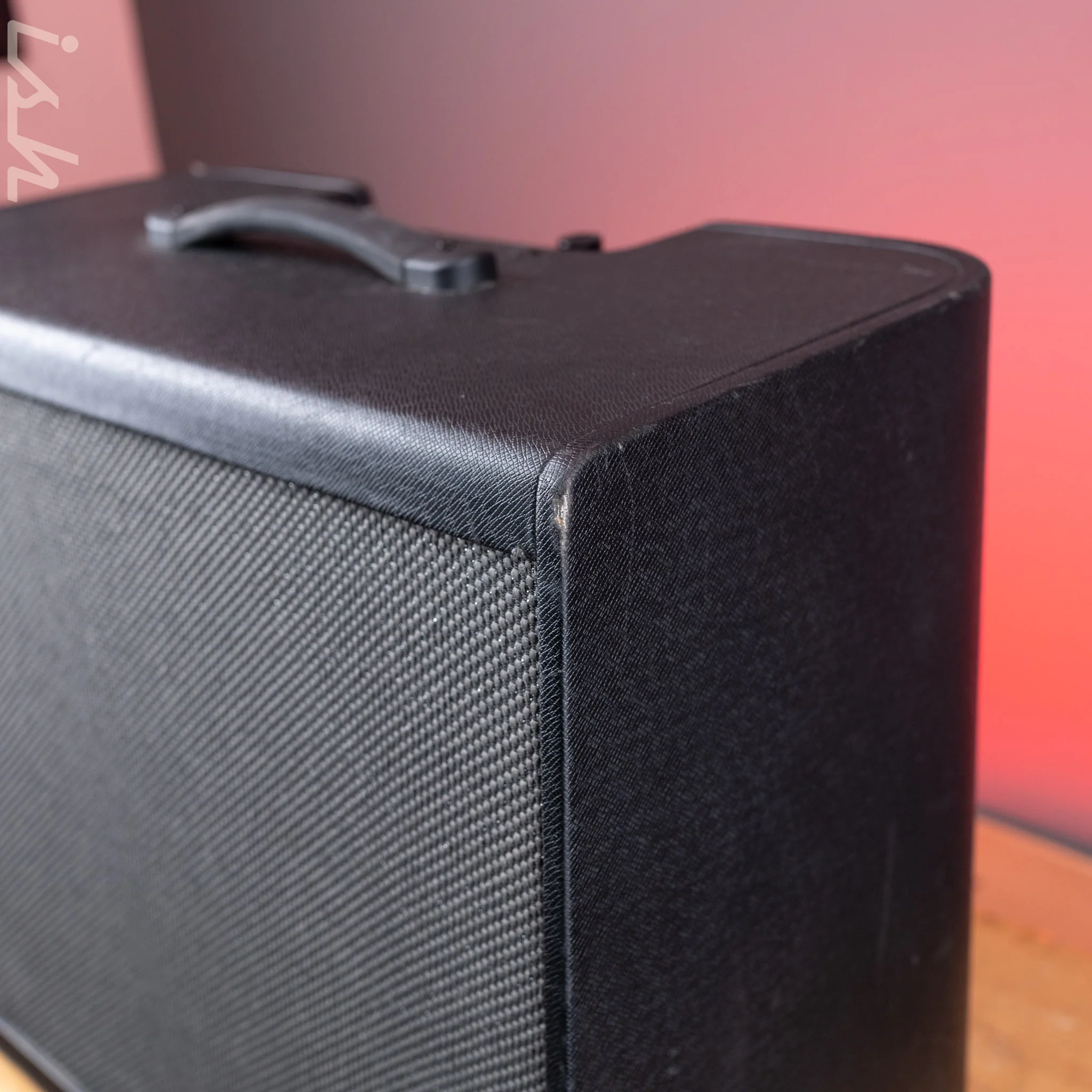 2020s Line 6 POWERCAB 112 Plus Active Guitar Speaker System - Image 2