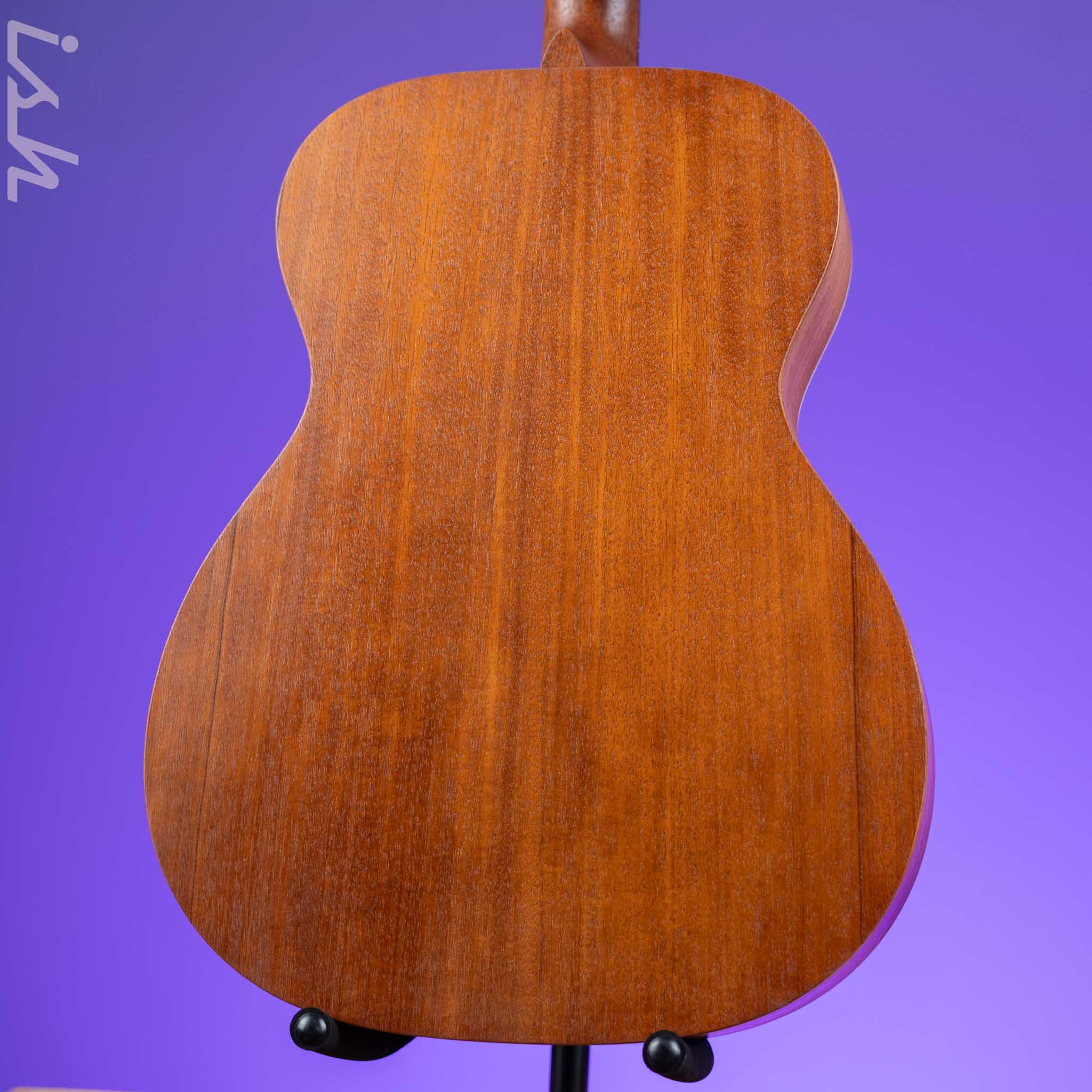 Martin 000-17 Acoustic Guitar Whiskey Sunset Satin - Image 7