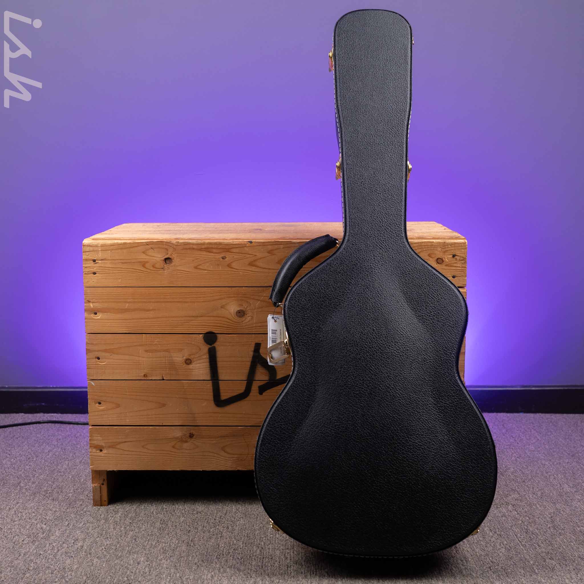 Martin Custom Shop 00-12 Slotted Claro Walnut w/ Flamed Maple Binding - Image 16