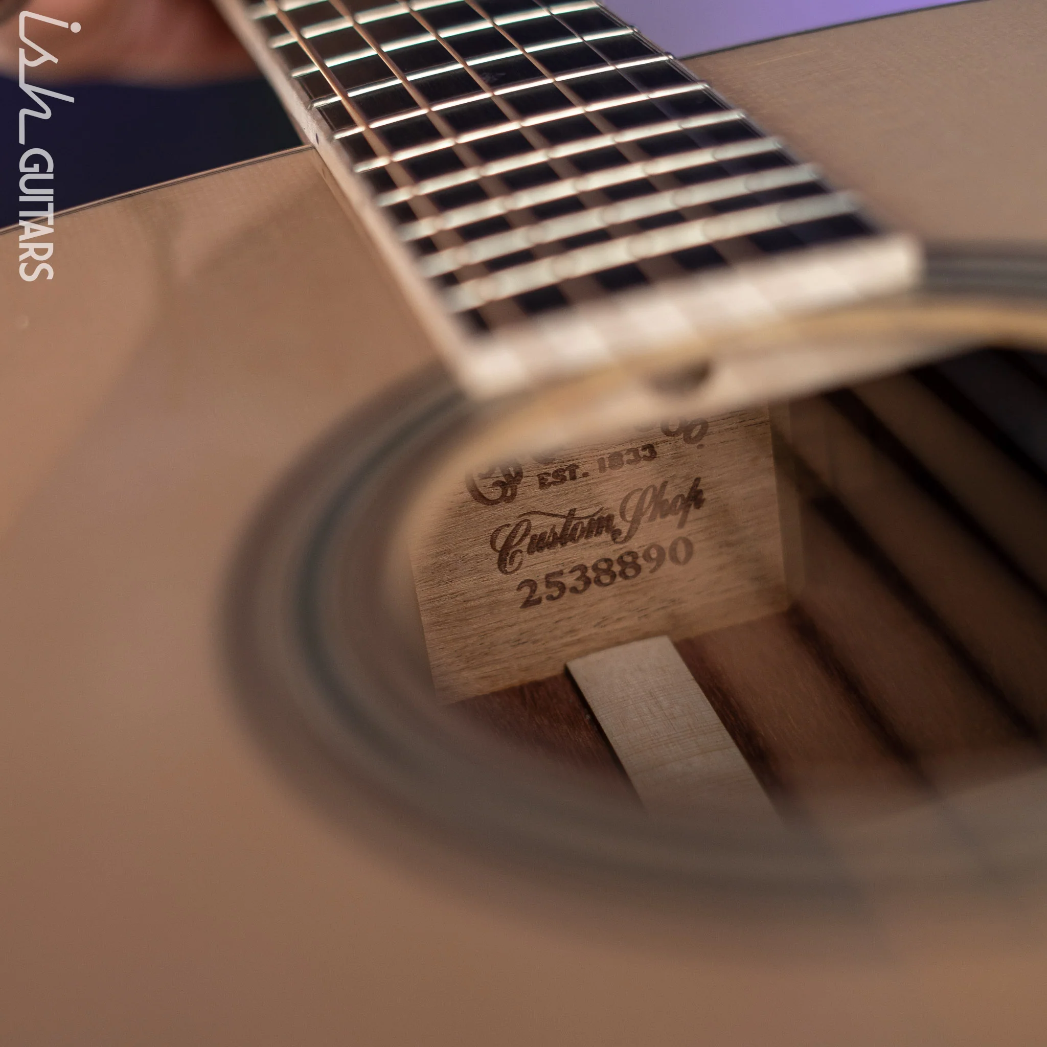 Martin Custom Shop OM-28 Acoustic Guitar Quilted Bubinga Natural - Image 13
