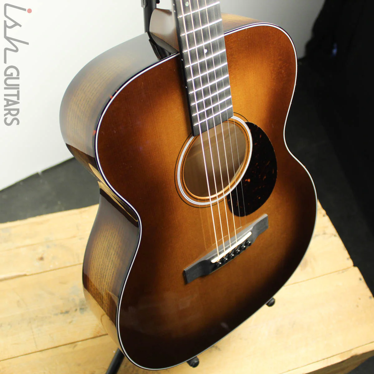 Martin Custom Shop 000-18 Curly Ash 1933 Amber Tone Burst (DEMO VIDEO) - Image 7