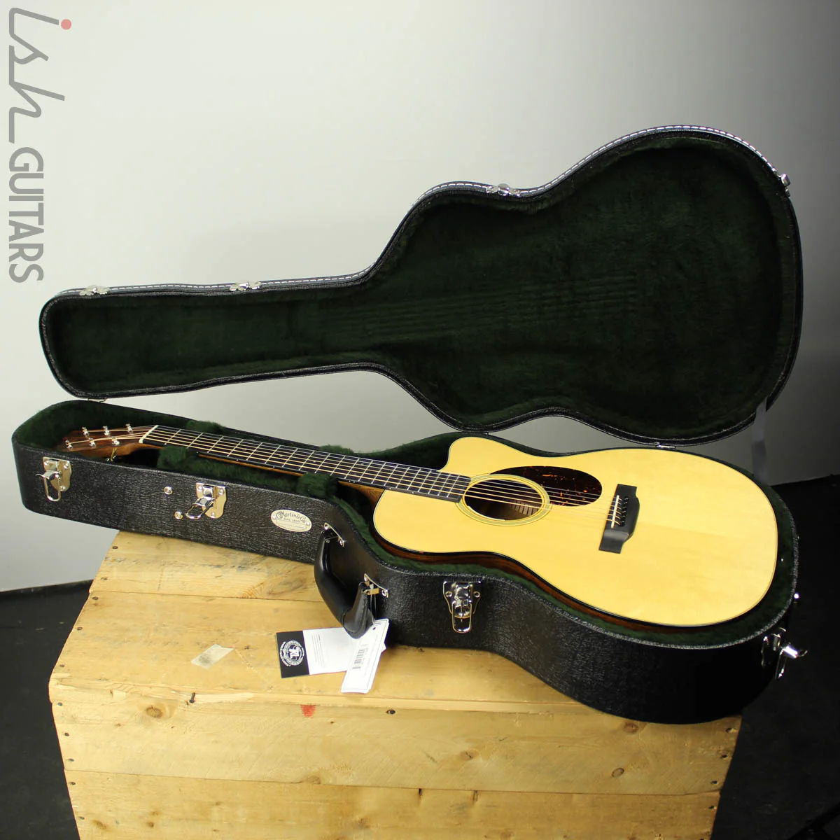 Martin Custom Shop 000-18 Cutaway Cocobolo Back Sitka Spruce Top (DEMO VIDEO) - Image 12