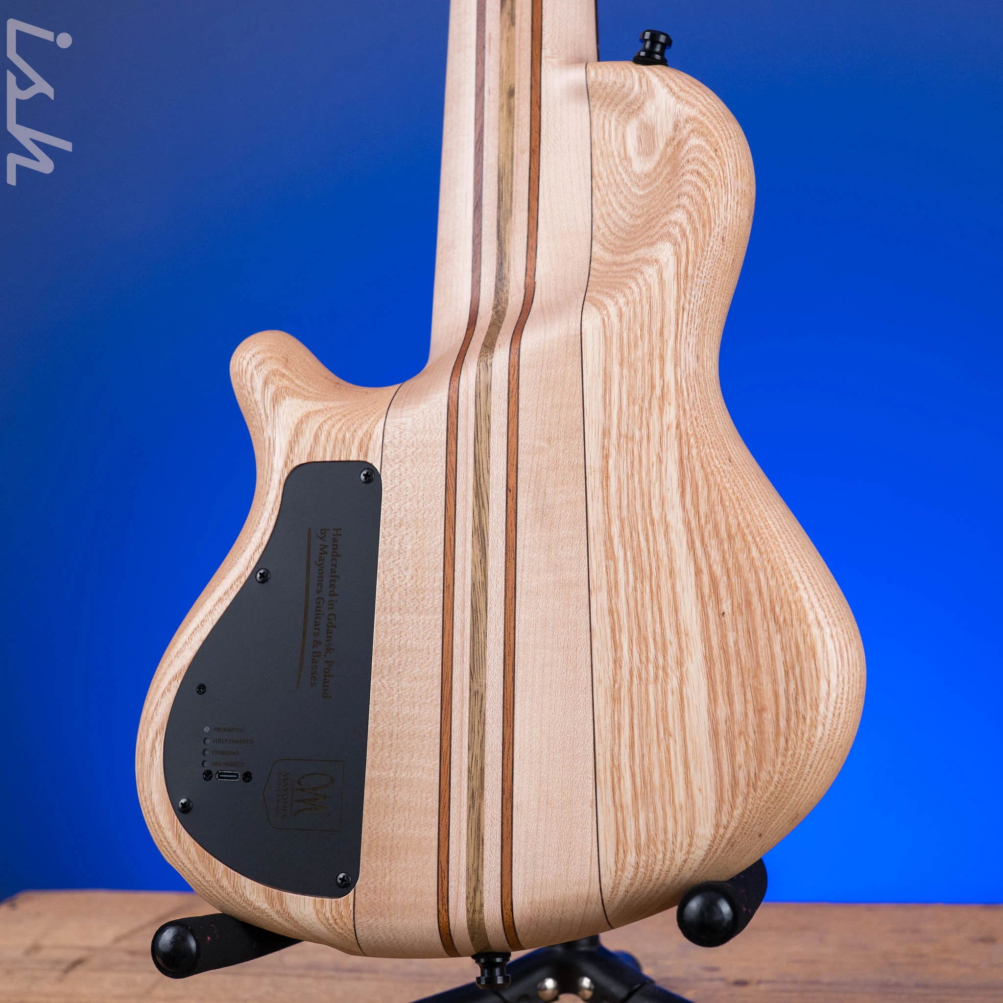 Mayones Cali 5 Fretless Mini Bass Flamed Maple - Image 8