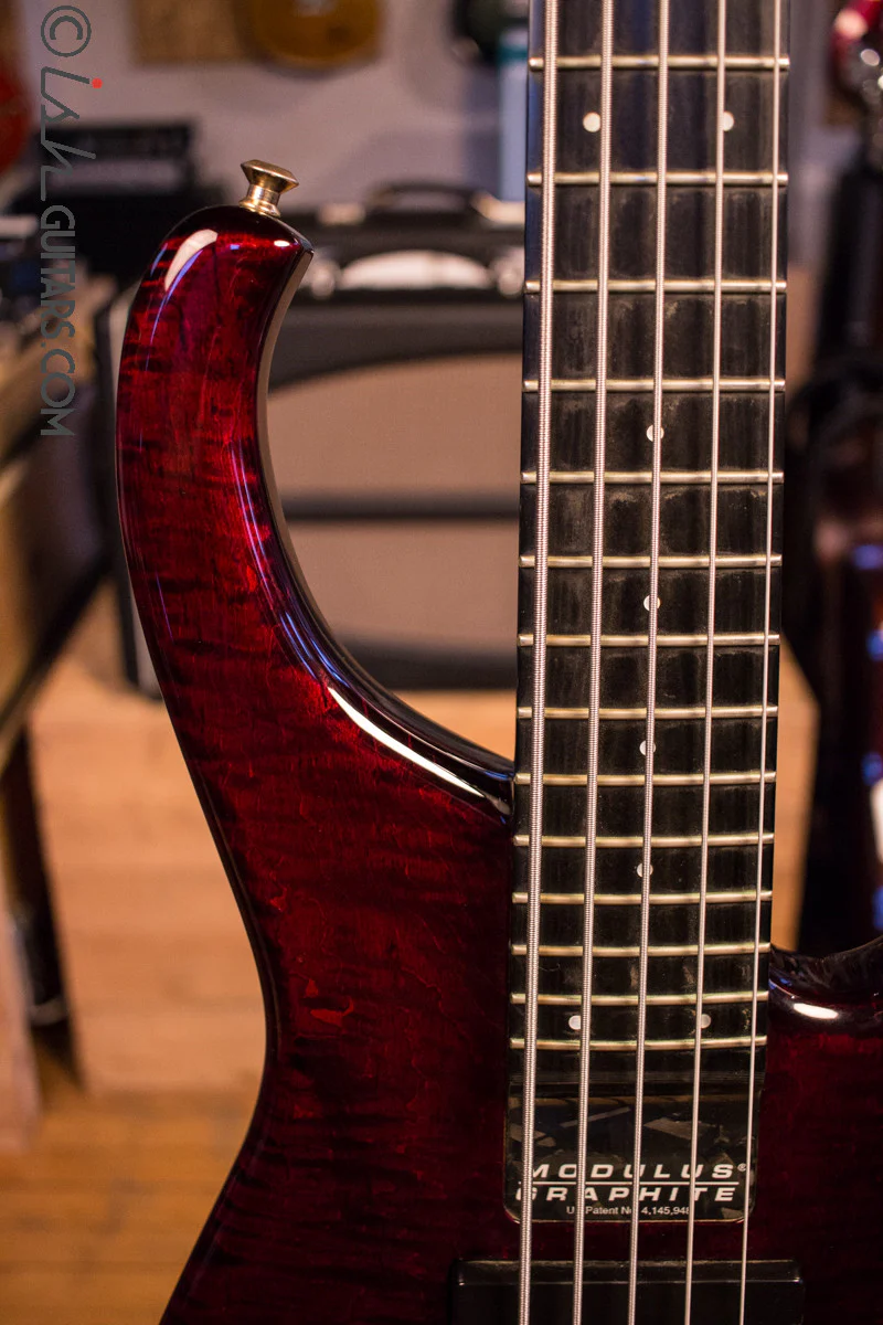 Modulus Quantum 5 String Graphite Bass - Image 3