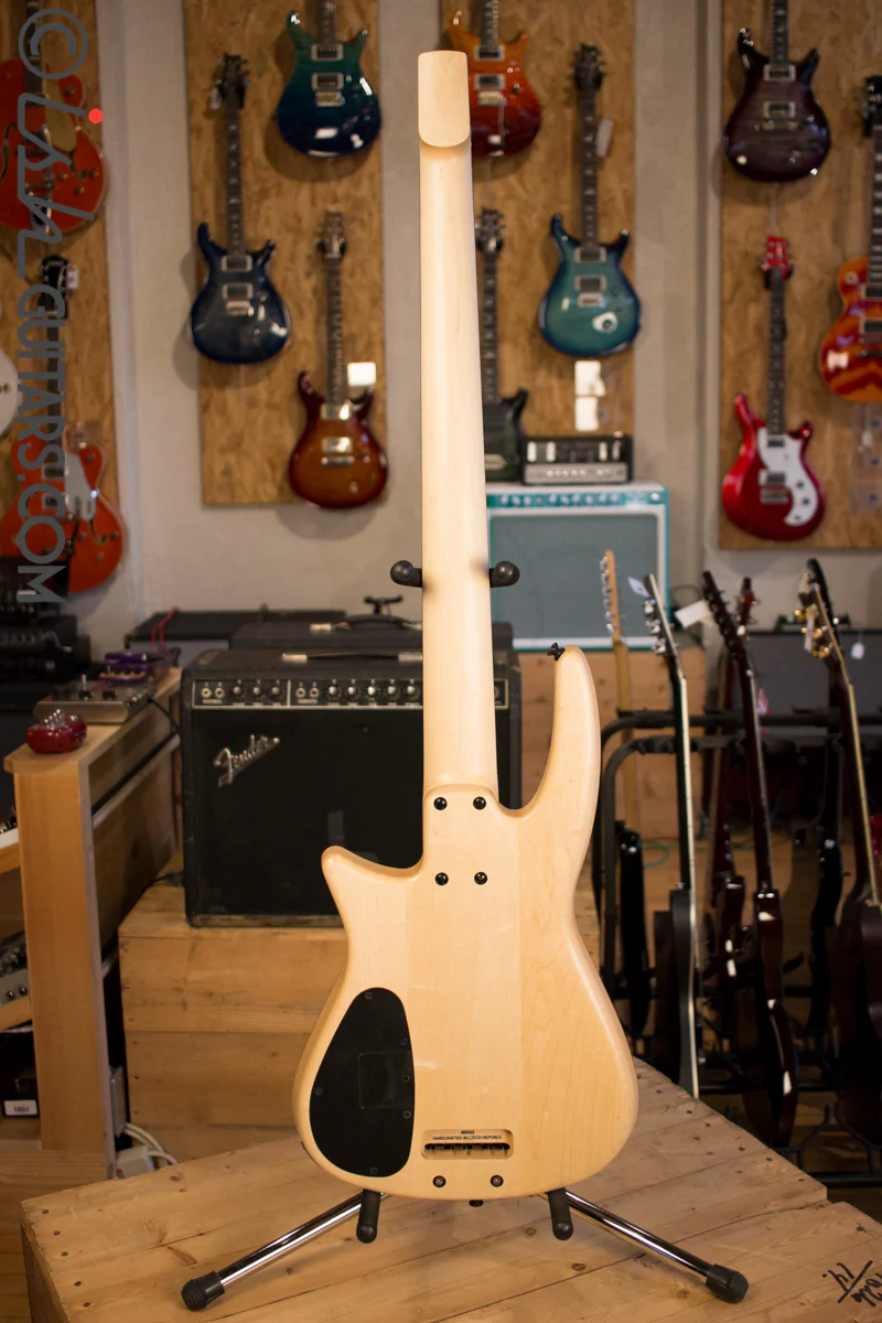 NS Designs CR5 Bass Guitar Natural Satin Fretted Headless - Image 8