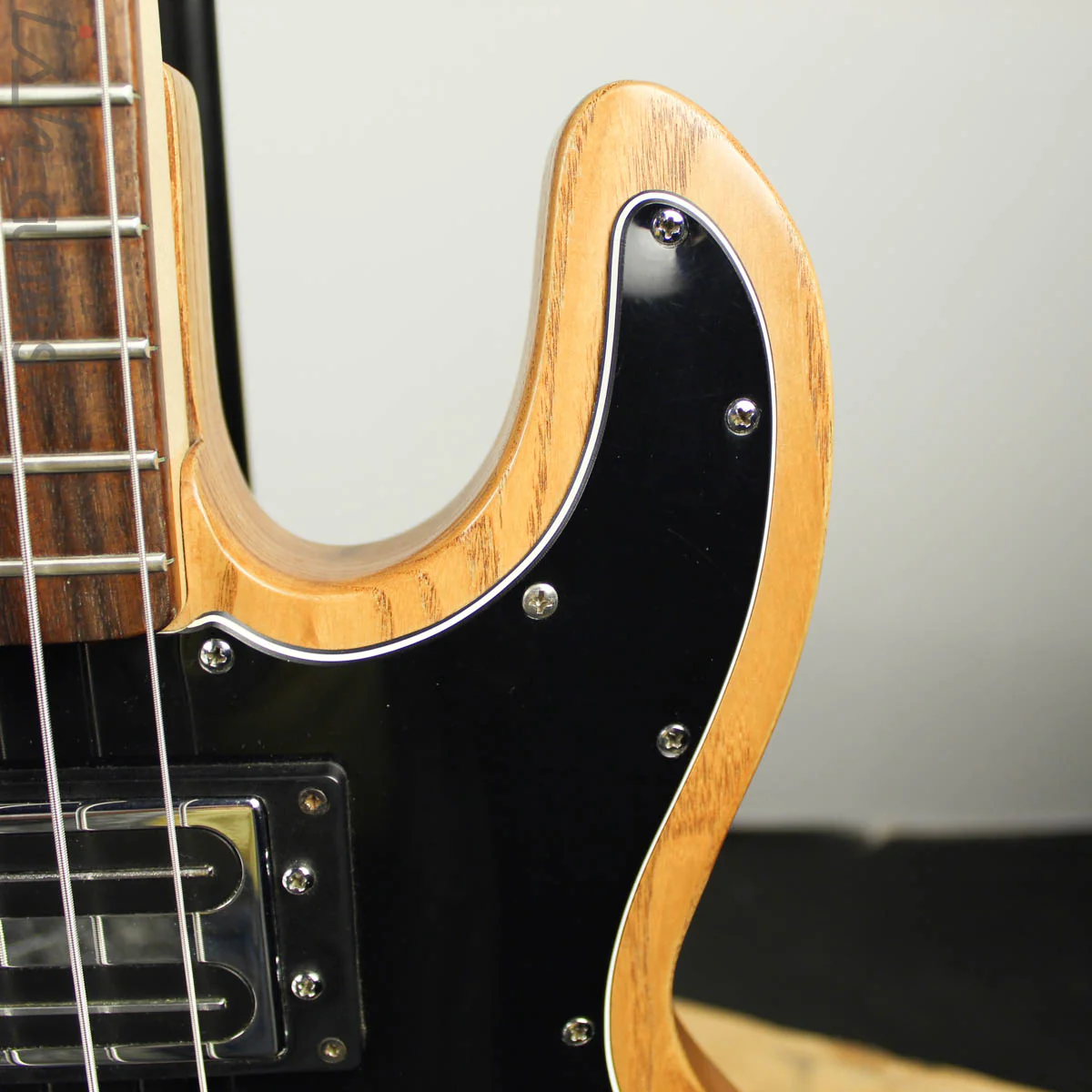 Peavey T-40 Bass Natural - Image 5