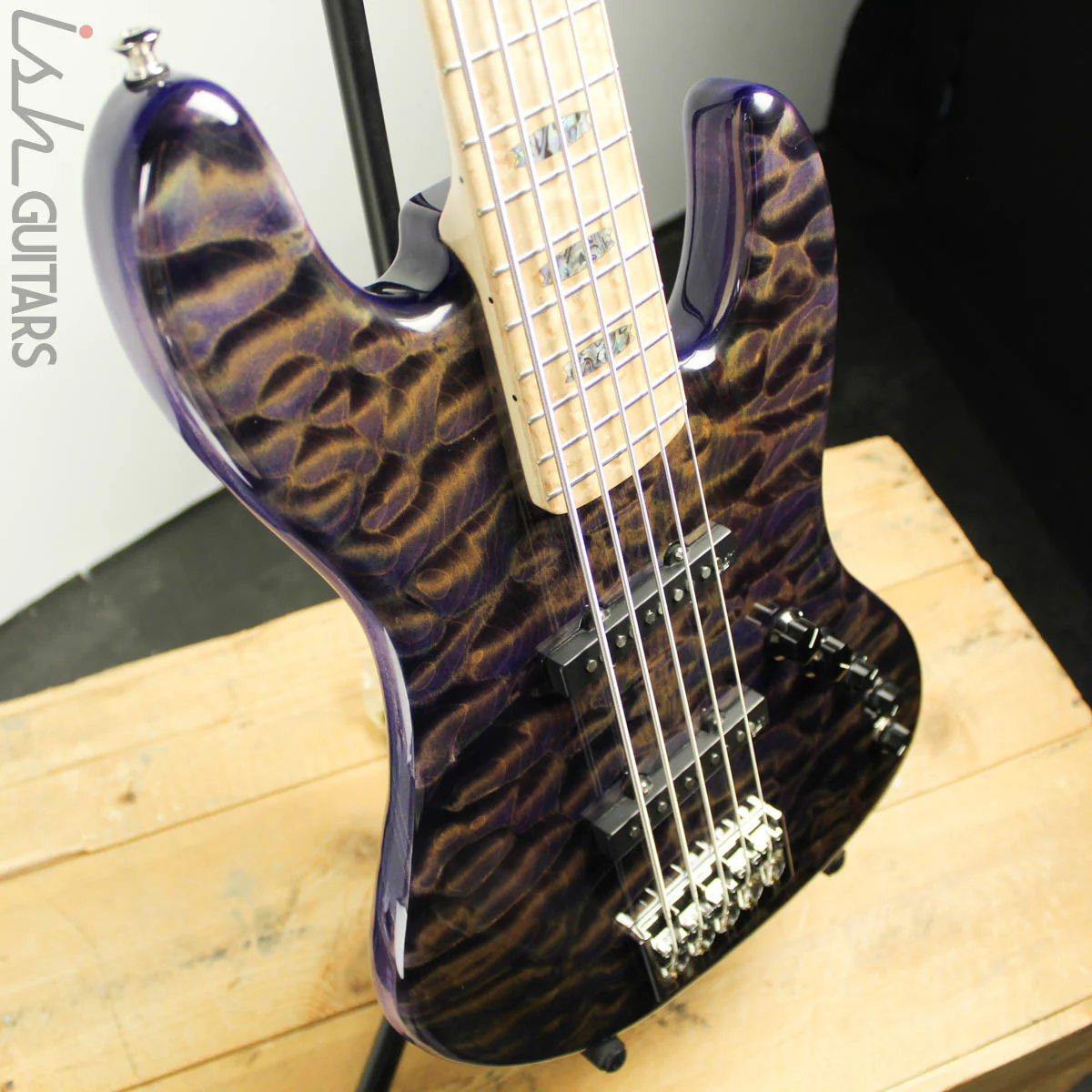NAMM 2018 USA Spector Coda Deluxe 5 String XL Bass Guitar Ultra Violet - Image 8
