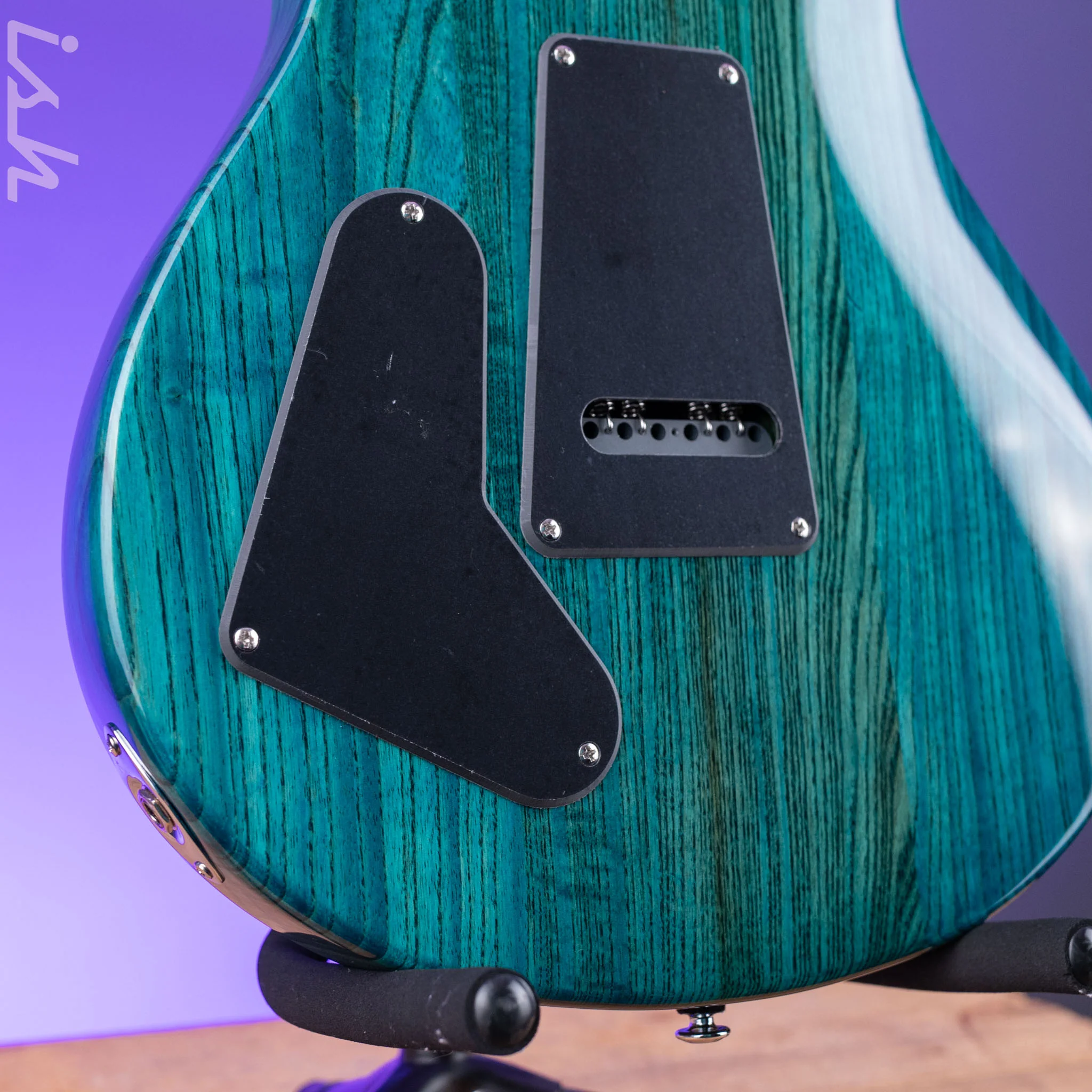 PRS SE Swamp Ash Special Electric Guitar Iri Blue - Image 9