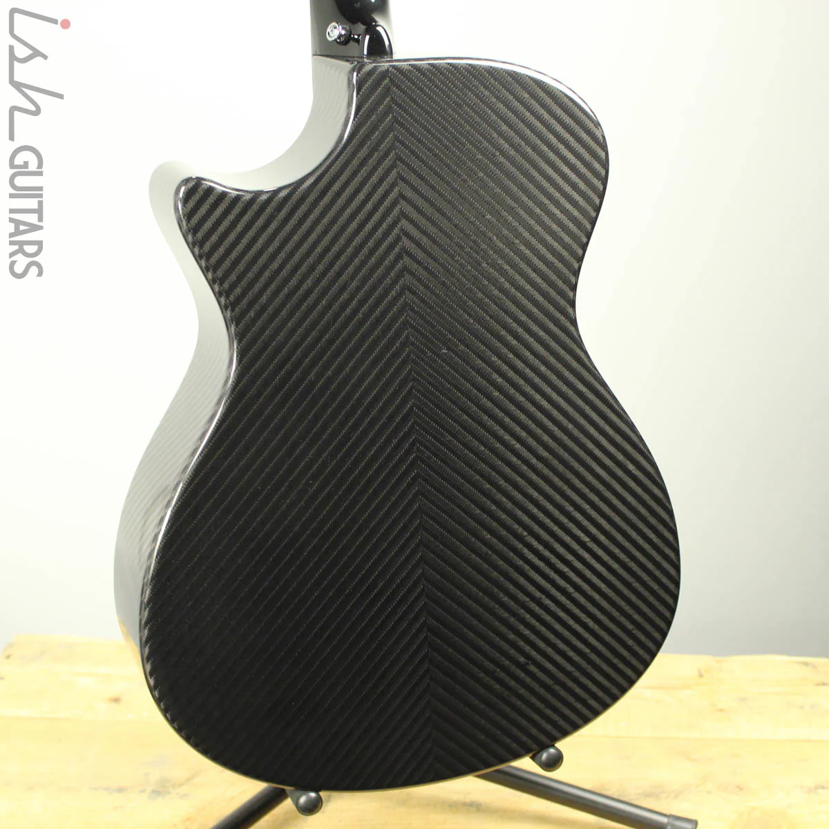 RainSong Black Ice BI-OM1000N2 Graphite Acoustic - Image 8