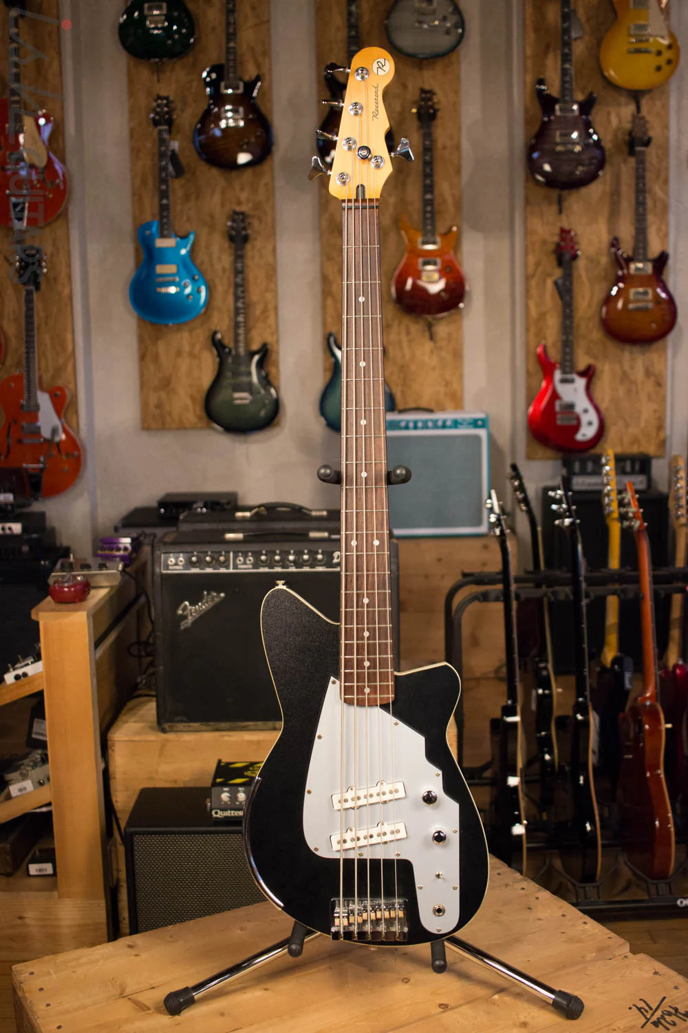 USA Reverend Bass RumbleFish 5l RL5 Five String #4 Ever Produced - Image 2