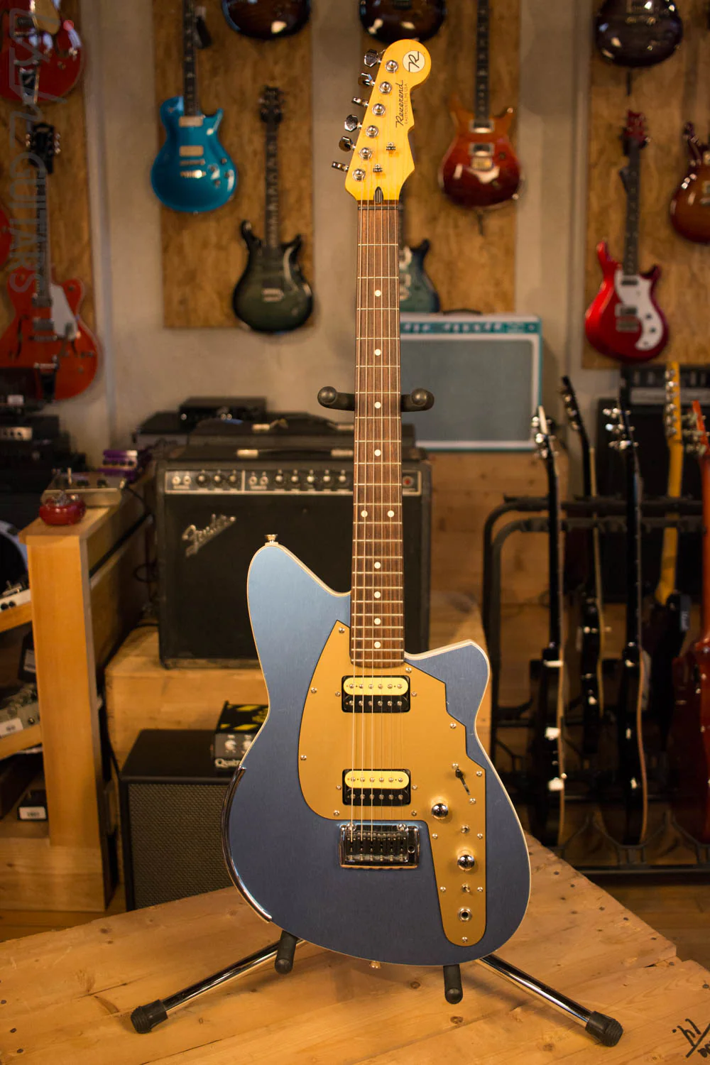 USA Reverend Guitar Rocco Tremolo Anodized Blue RARE - Image 2