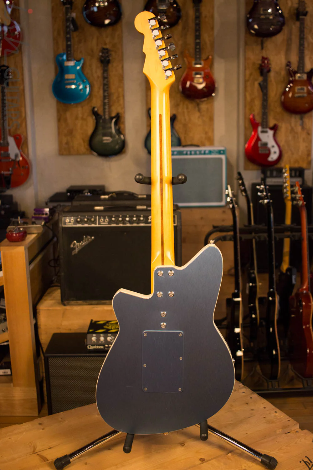 USA Reverend Guitar Rocco Tremolo Anodized Blue RARE - Image 9