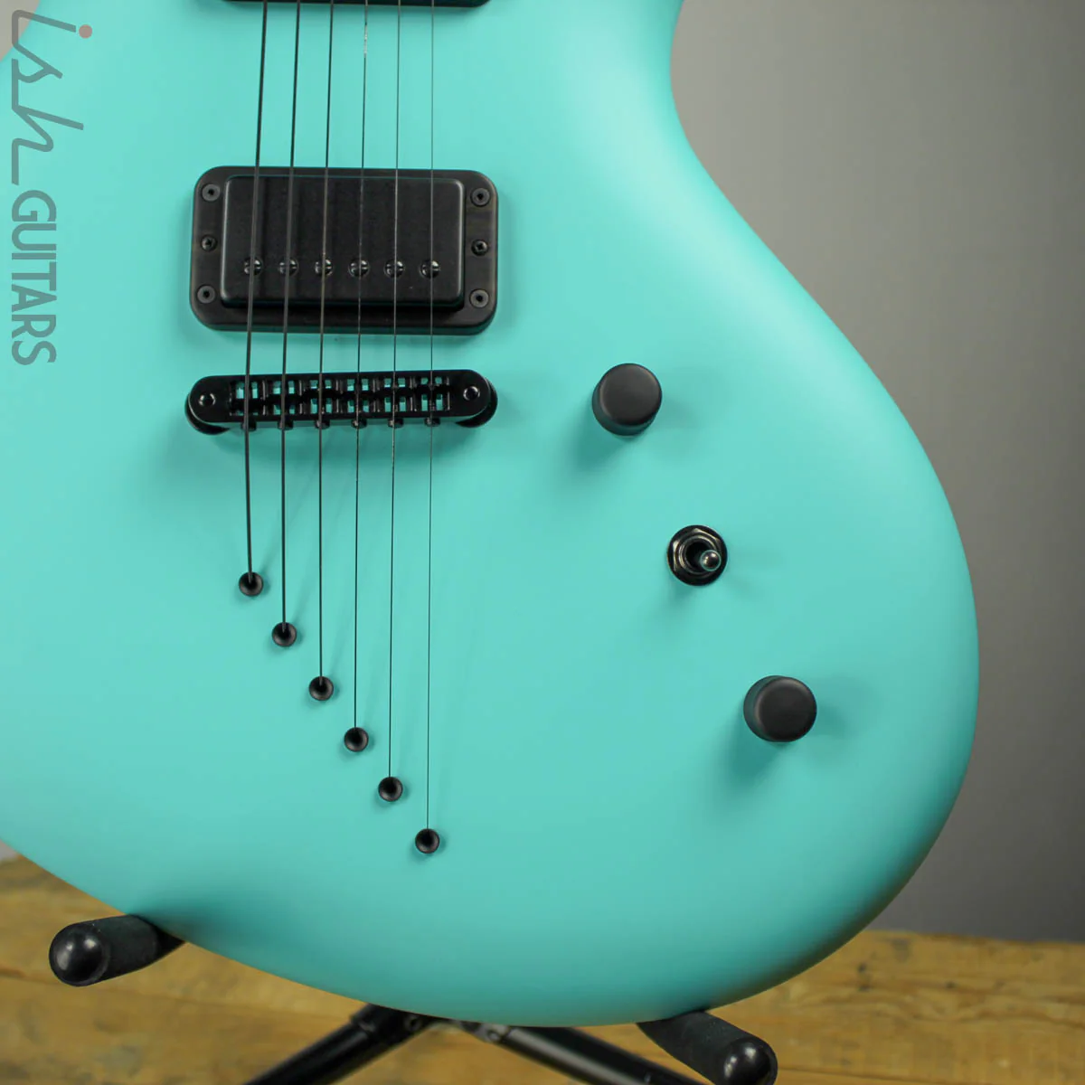 Ritter Porsch Singlecut Electric Guitar Harrods Bittermint Blue NAMM 2020 - Image 4