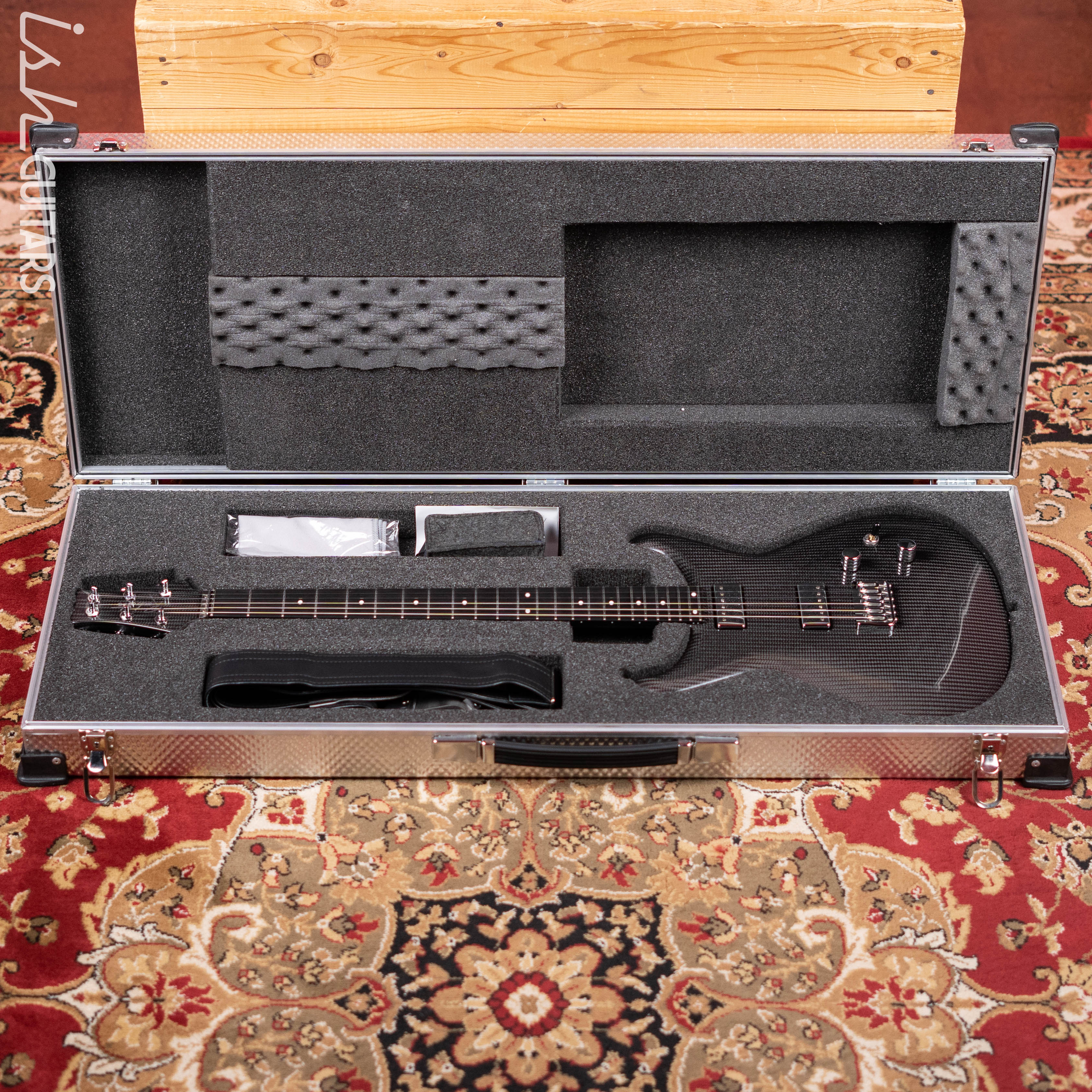 Rubato Lassie Carbon Fiber w/ Richlite Fretboard - Image 15