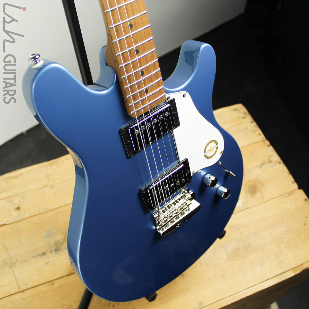 Sterling by Music Man JV60-T Valentine Signature Toluca Lake Blue - Image 6