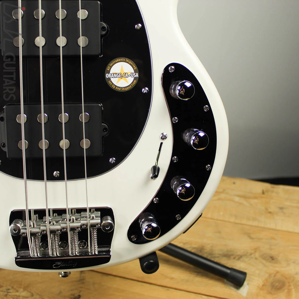 Sterling by Music Man StingRay Ray34HH Pearl White - Image 3